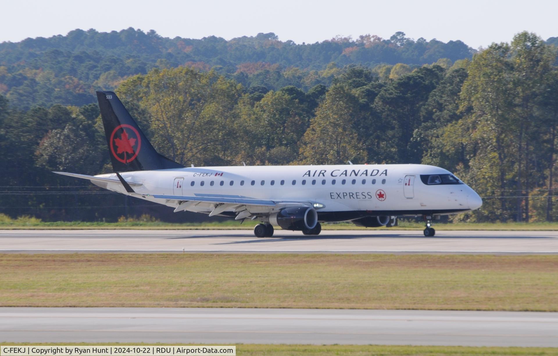 C-FEKJ, 2005 Embraer 175SU (ERJ-170-200SU) C/N 17000109, ACX/Jazz E175.