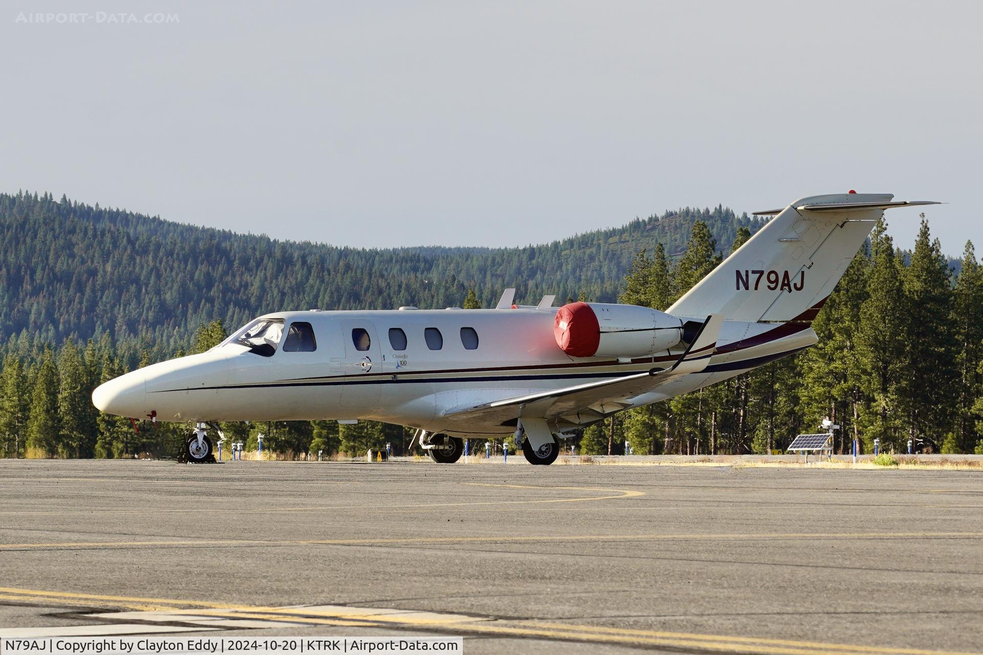 N79AJ, 1999 Cessna 525 CitationJet CJ1 C/N 525-0321, Truckee Tahoe airport in California 2024.