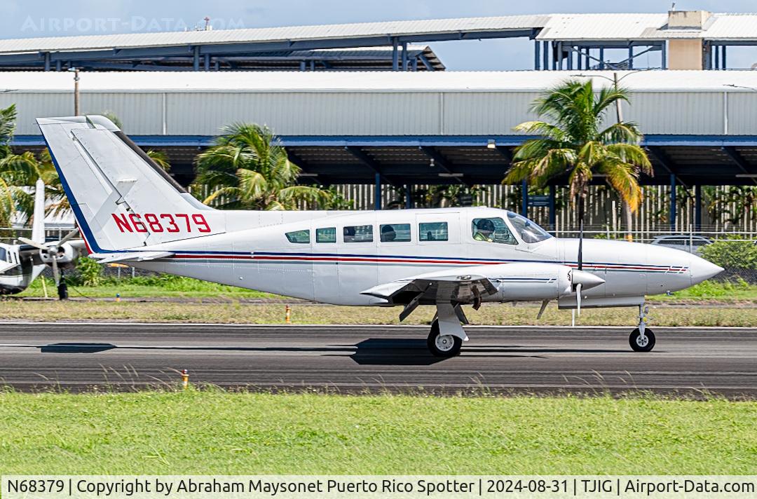 N68379, 1981 Cessna 402C C/N 402C0469, Arrive on TJIG