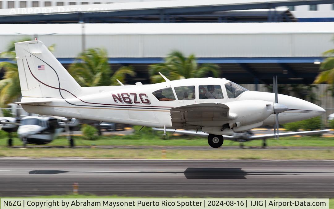 N6ZG, 1968 Piper PA-23-250 C/N 27-3872, Very nice take off