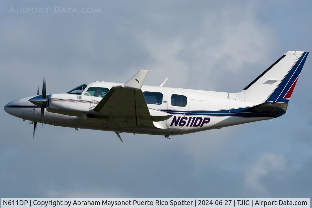 N611DP, 1977 Piper PA-31-325 Navajo C/R C/N 31-7812040, Cool departure to the small islands near