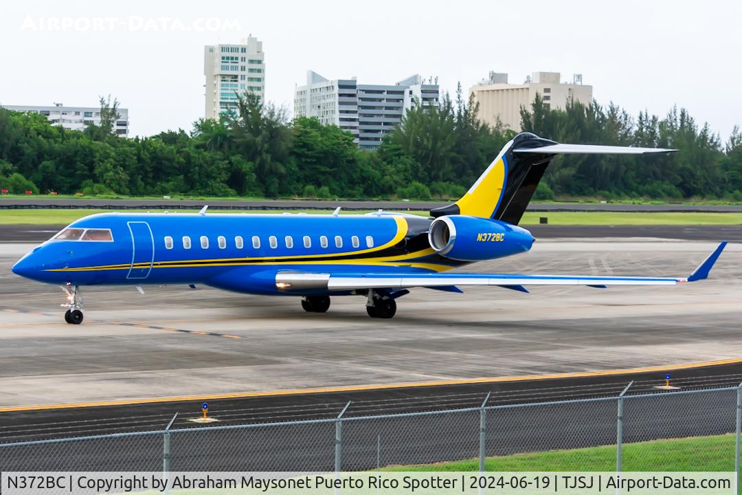 N372BC, 2010 Bombardier BD-700-1A10 Global Express C/N 9413, Taxing for he’s departure