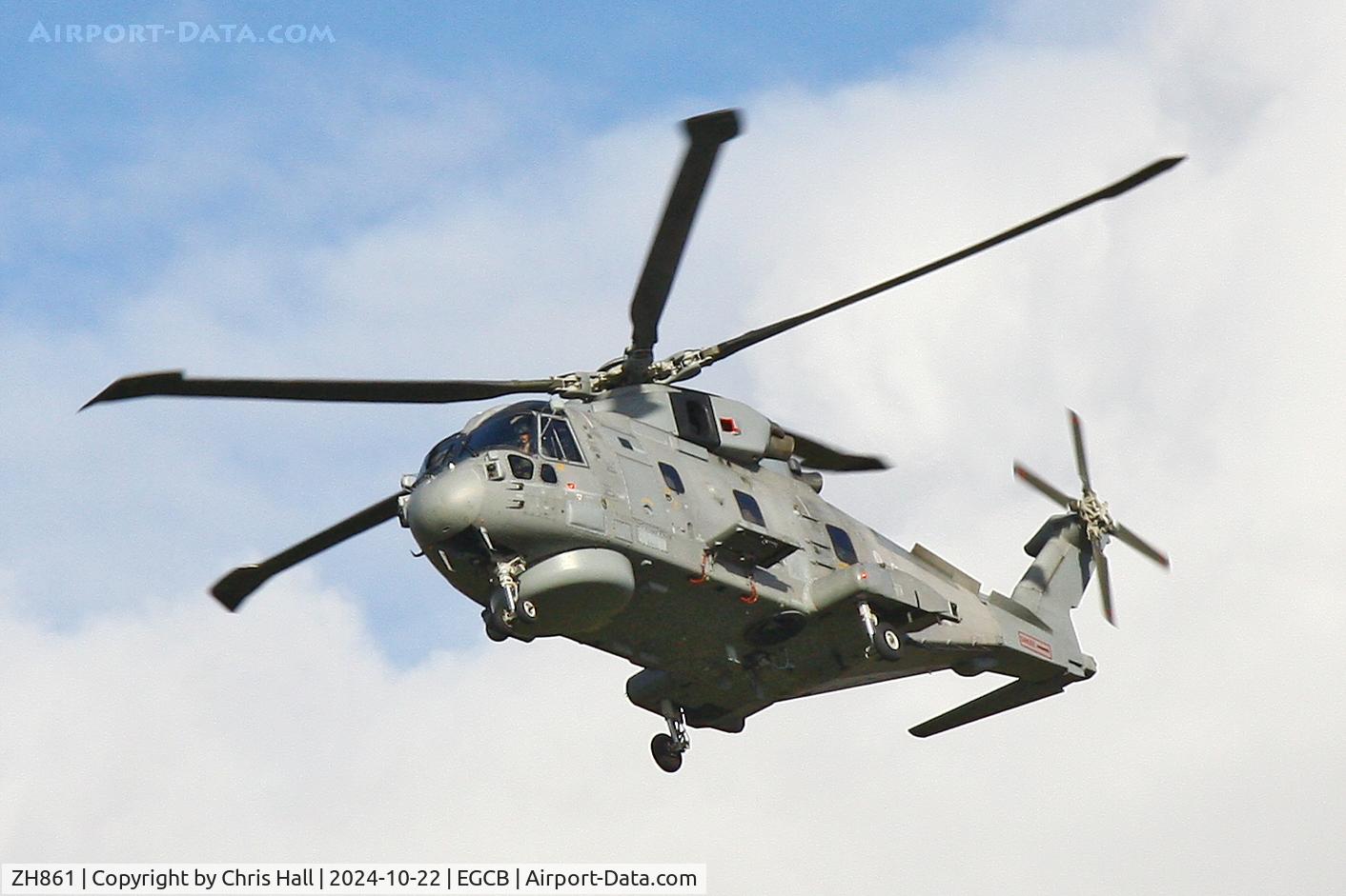 ZH861, AgustaWestland EH-101 Merlin HM.2 C/N 50168/RN41, Arriving at Barton for a RRR