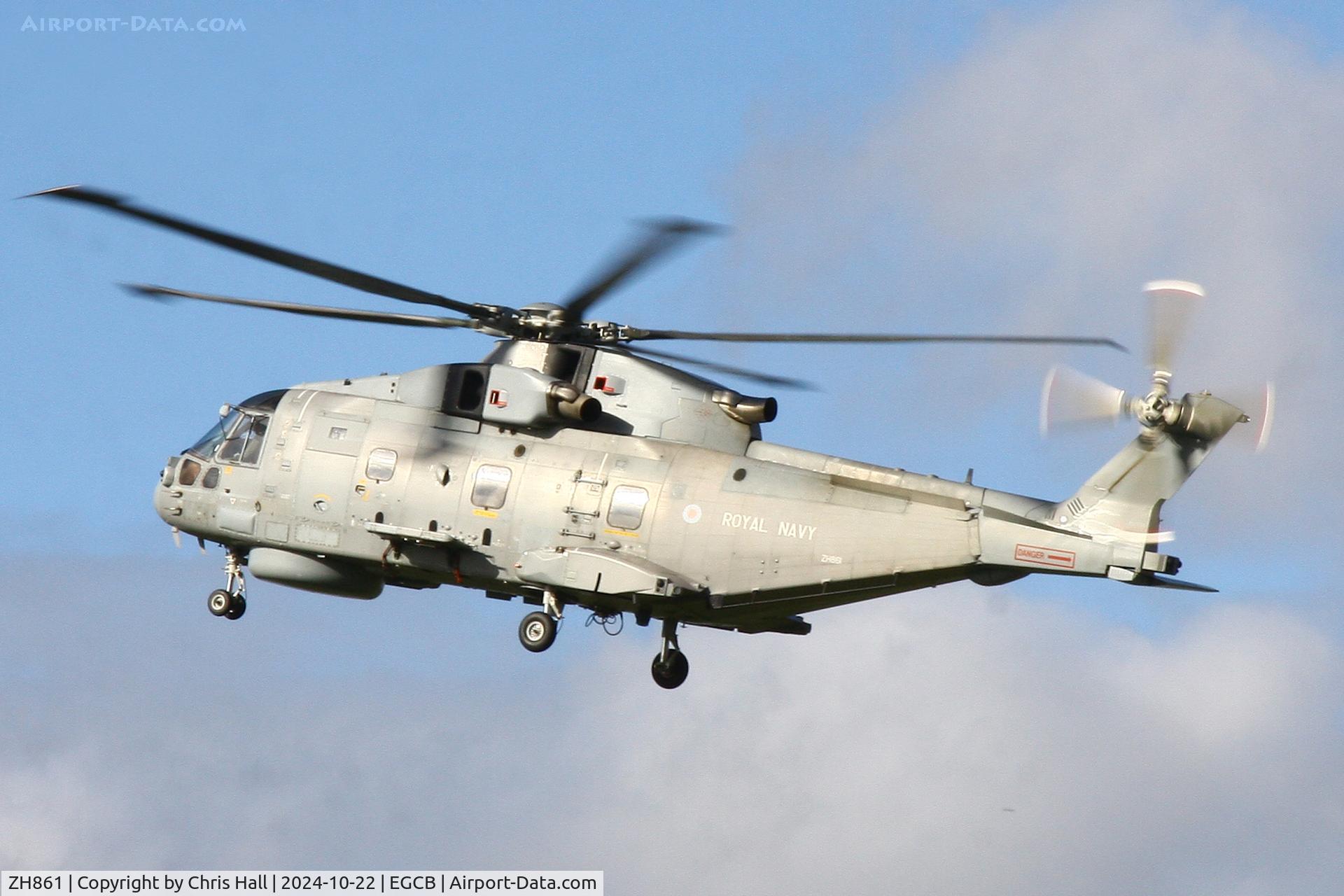 ZH861, AgustaWestland EH-101 Merlin HM.2 C/N 50168/RN41, Arriving at Barton for a RRR