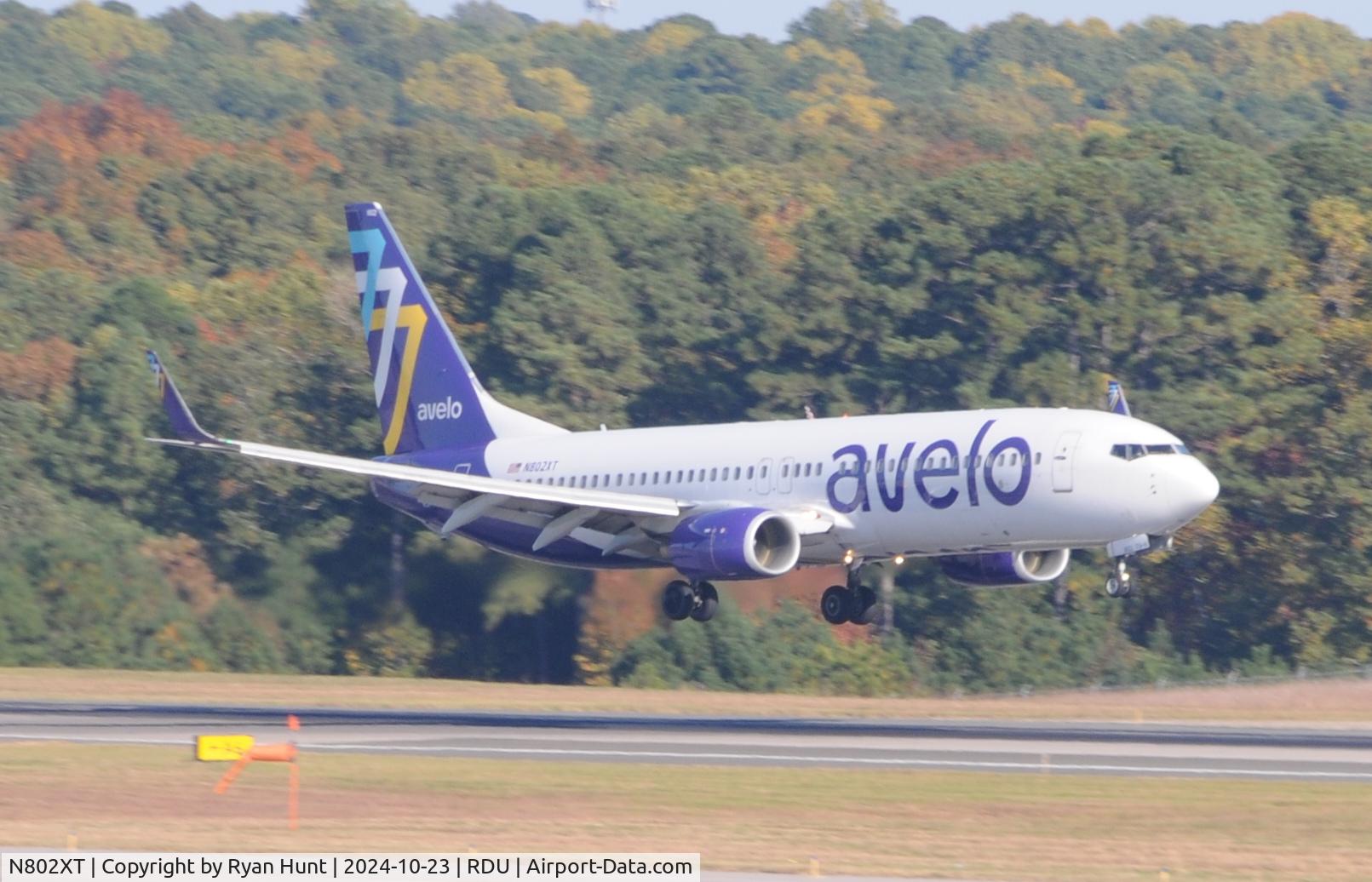 N802XT, 2005 Boeing 737-8F2 C/N 34405, Avelo 738.