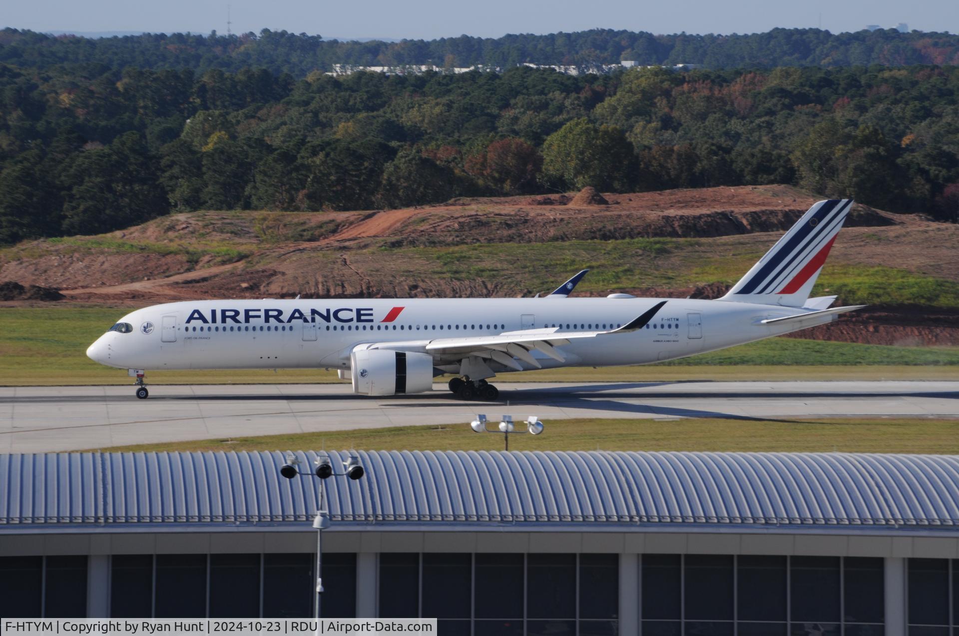 F-HTYM, 2022 Airbus A350-941 C/N 520, 