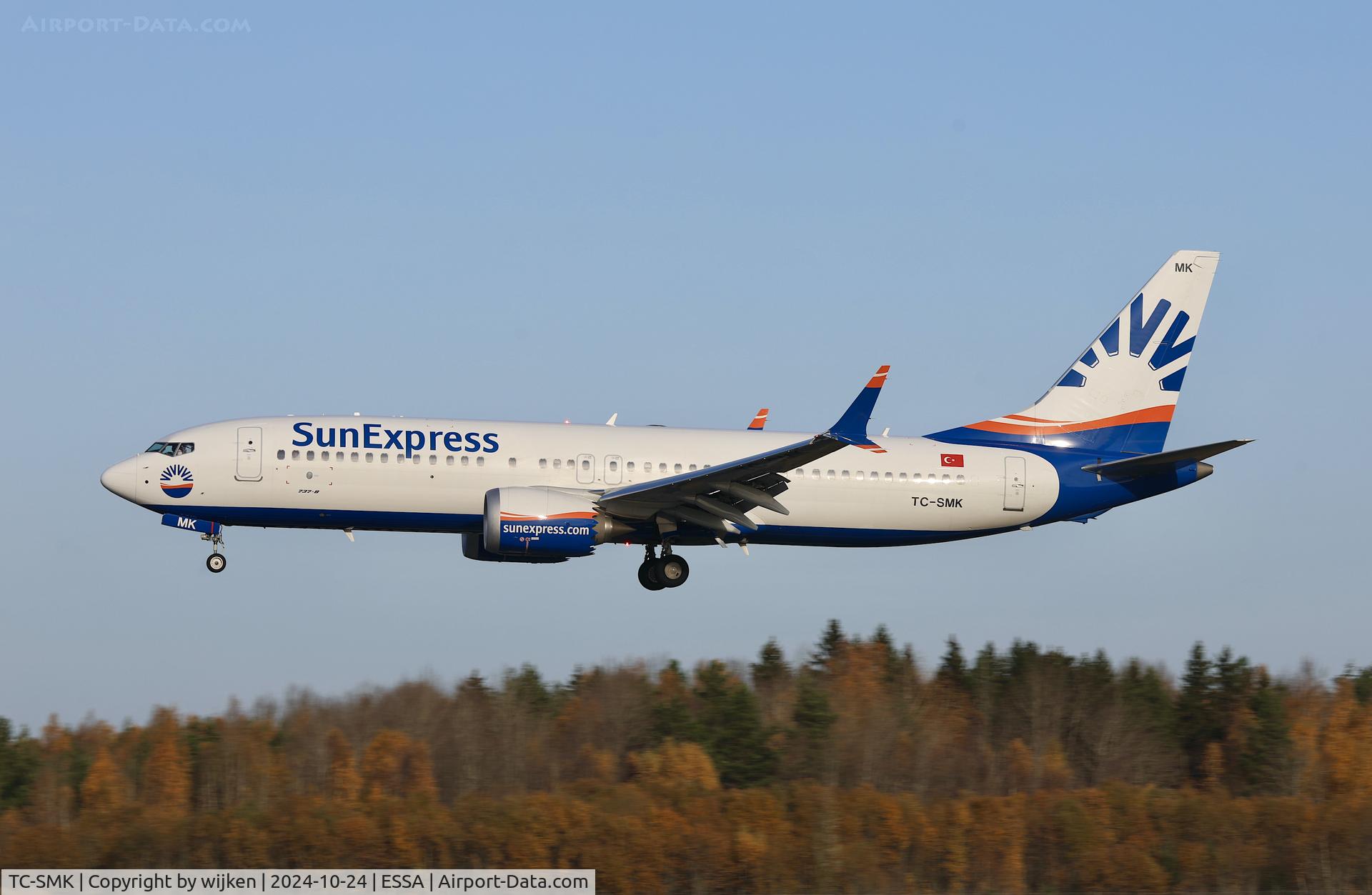 TC-SMK, 2023 Boeing 737-8 MAX C/N 61336, Rwy 26