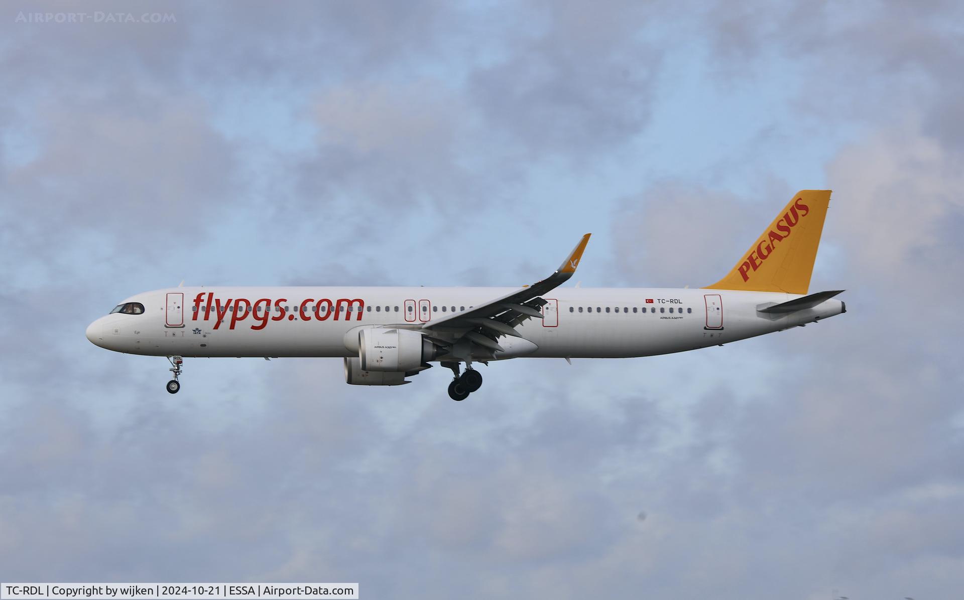 TC-RDL, 2023 Airbus A321-251NX C/N 11574, Rwy 19L