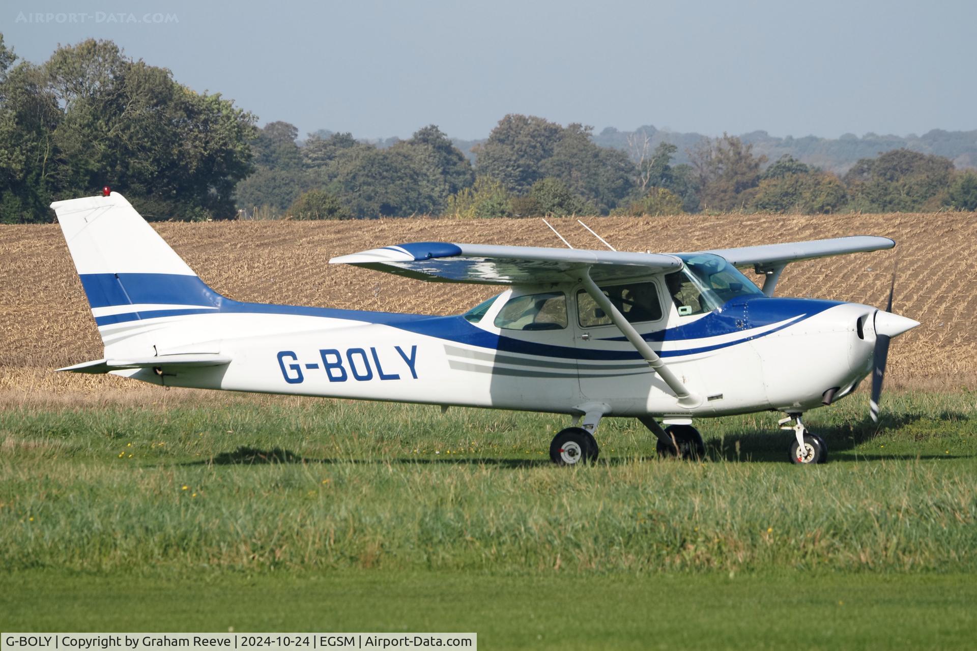 G-BOLY, 1977 Cessna 172N C/N 172-69004, Just landed at Beccles.