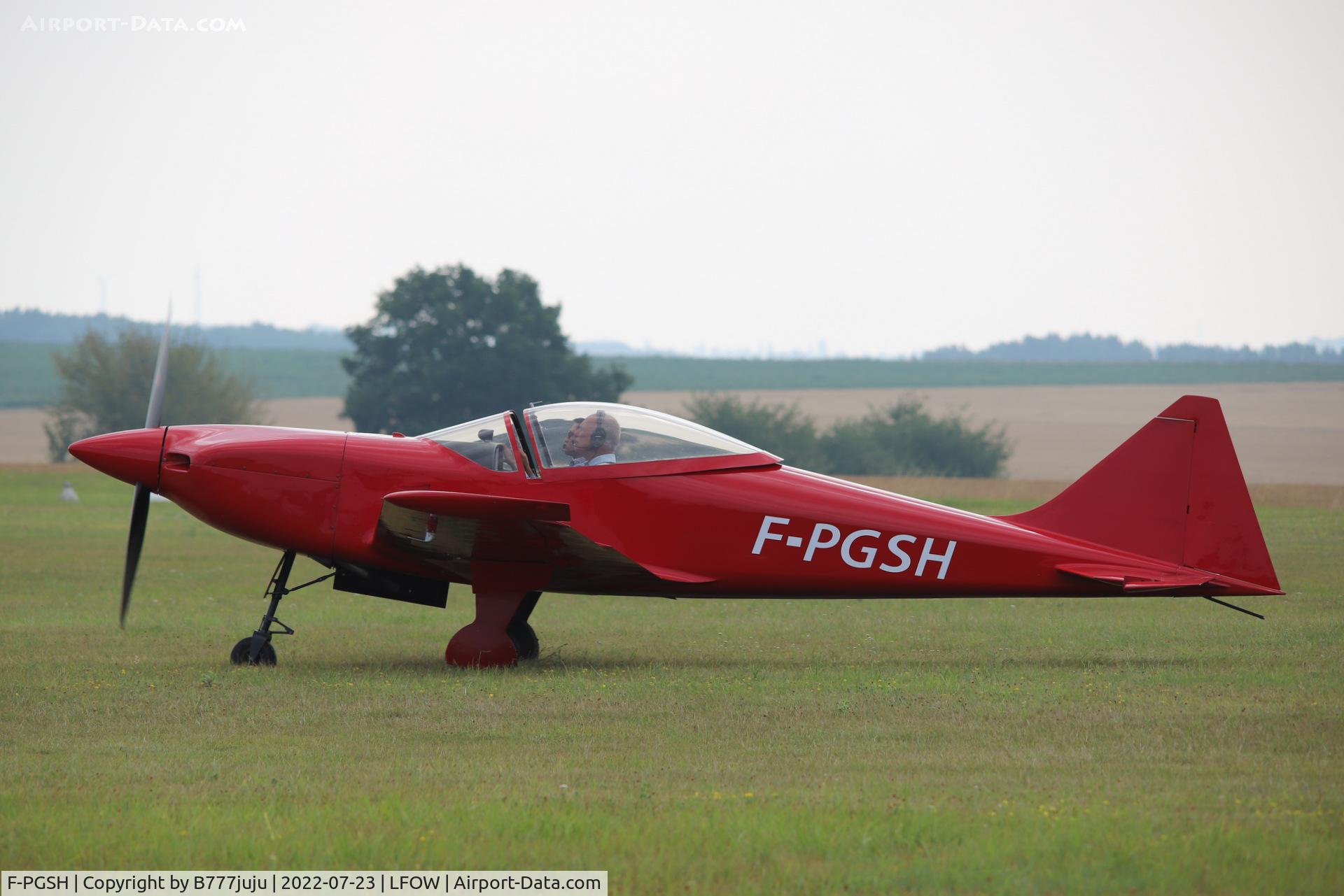 F-PGSH, Osprey GP-4 C/N 71, at St-quentin