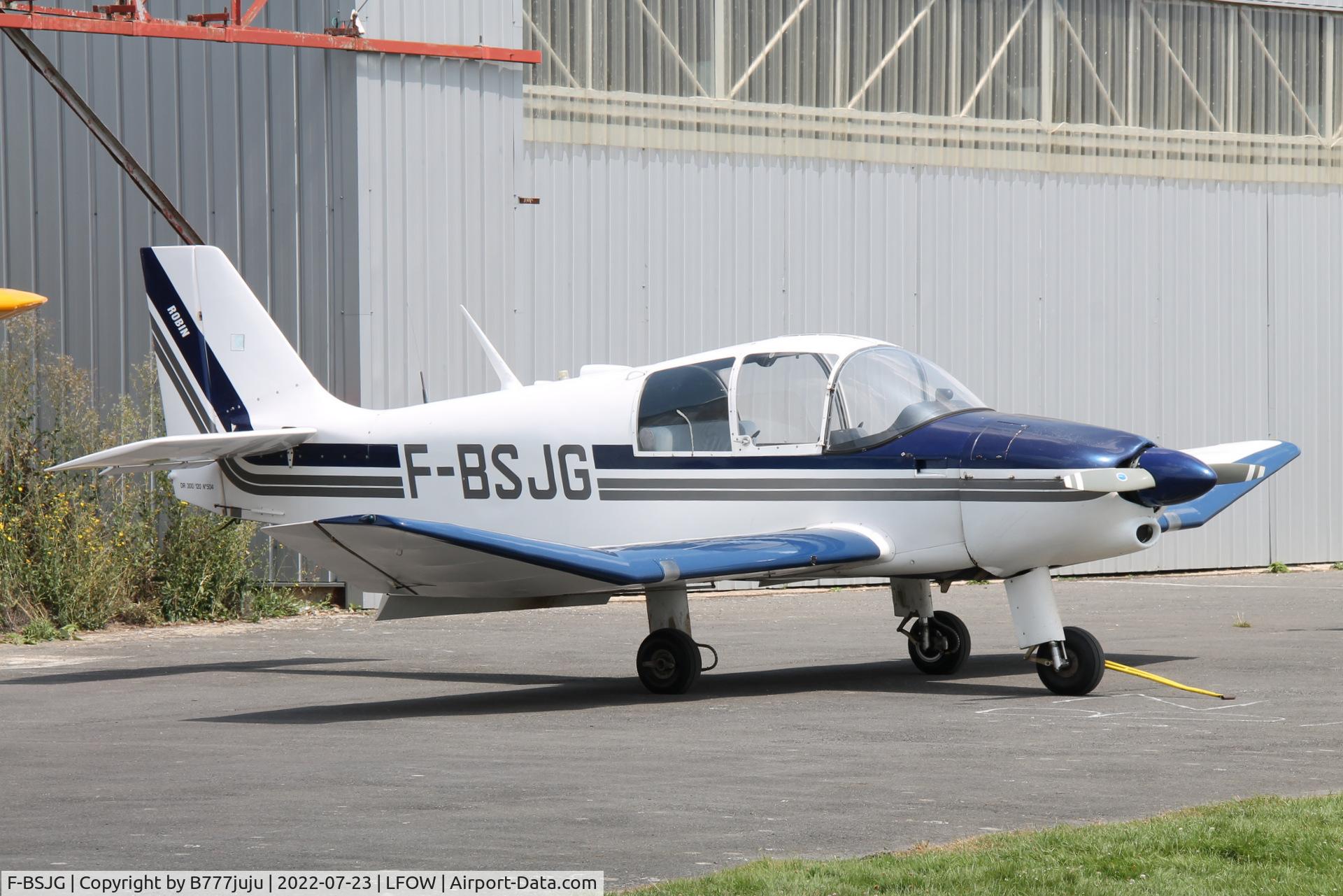 F-BSJG, Robin DR-300-120 Petit Prince C/N 504, at Saint-Quentin