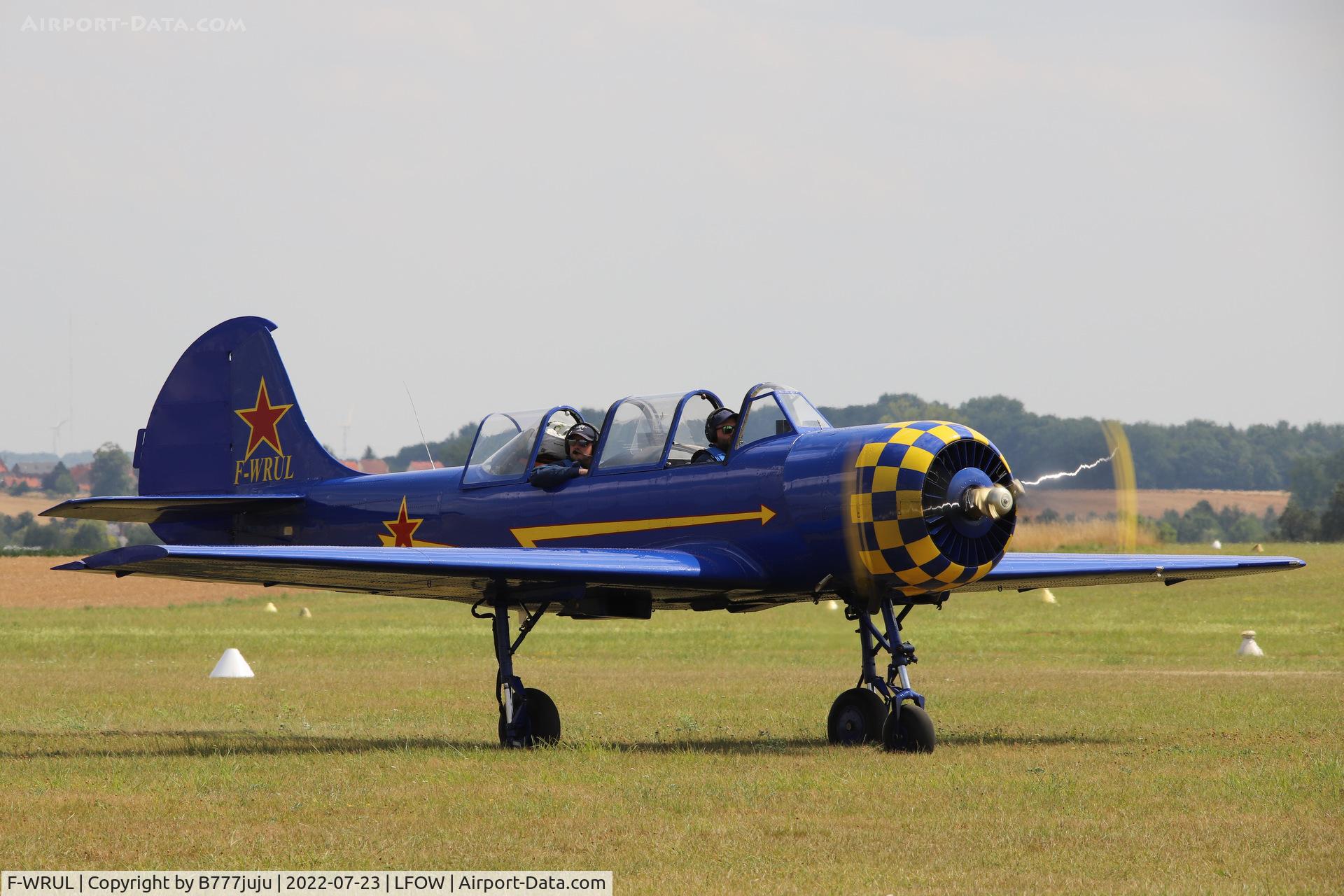 F-WRUL, Yakovlev Yak-52 C/N 844201, at Saint-Quentin