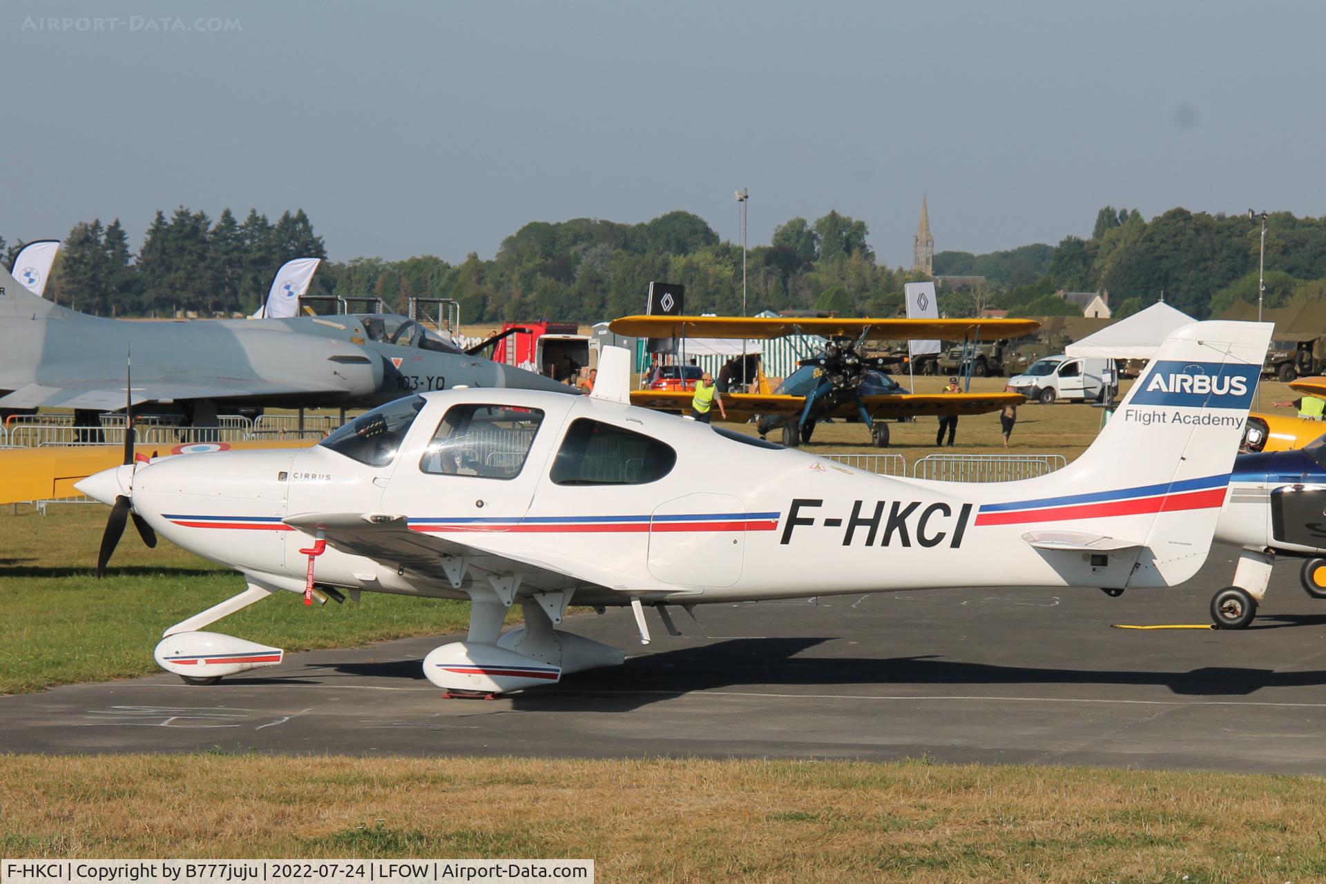 F-HKCI, 2012 Cirrus SR22 C/N 3875, at Saint-Quentin