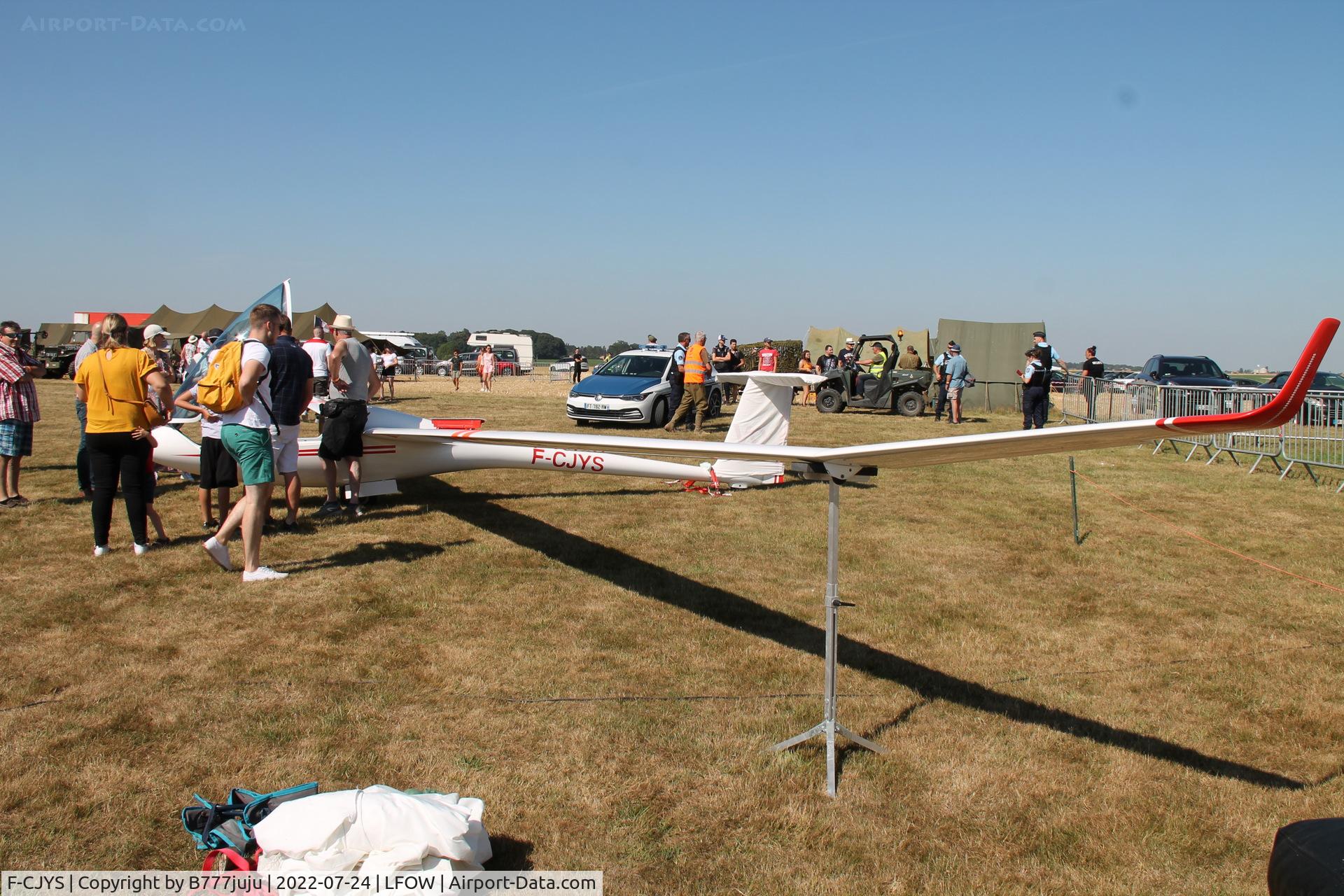 F-CJYS, Sportine Aviacija LAK-19 C/N 023, at Saint-Quentin