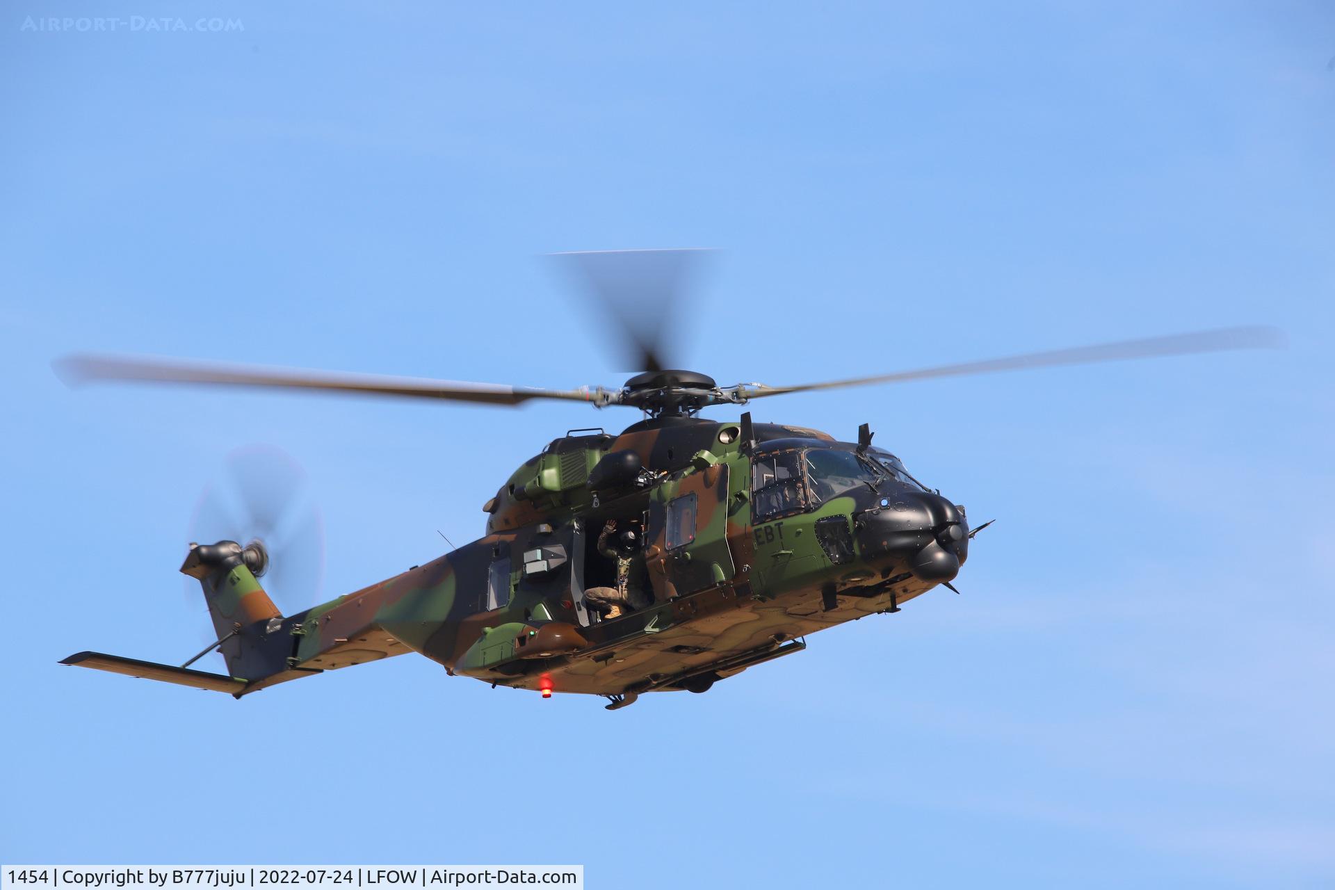 1454, NHI NH-90 TTH Caiman Caiman C/N 1454, at Saint-Quentin