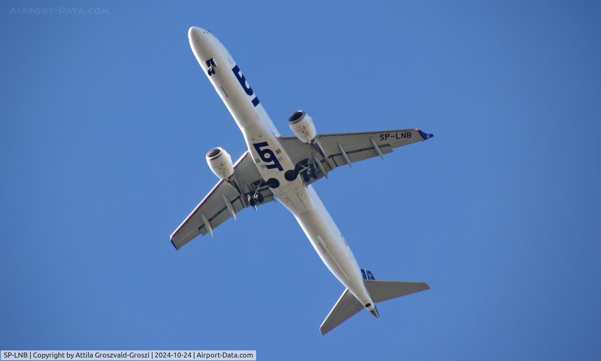 SP-LNB, 2011 Embraer 195LR (ERJ-190-200LR) C/N 19000444, In the airspace of Budapest, Hungary