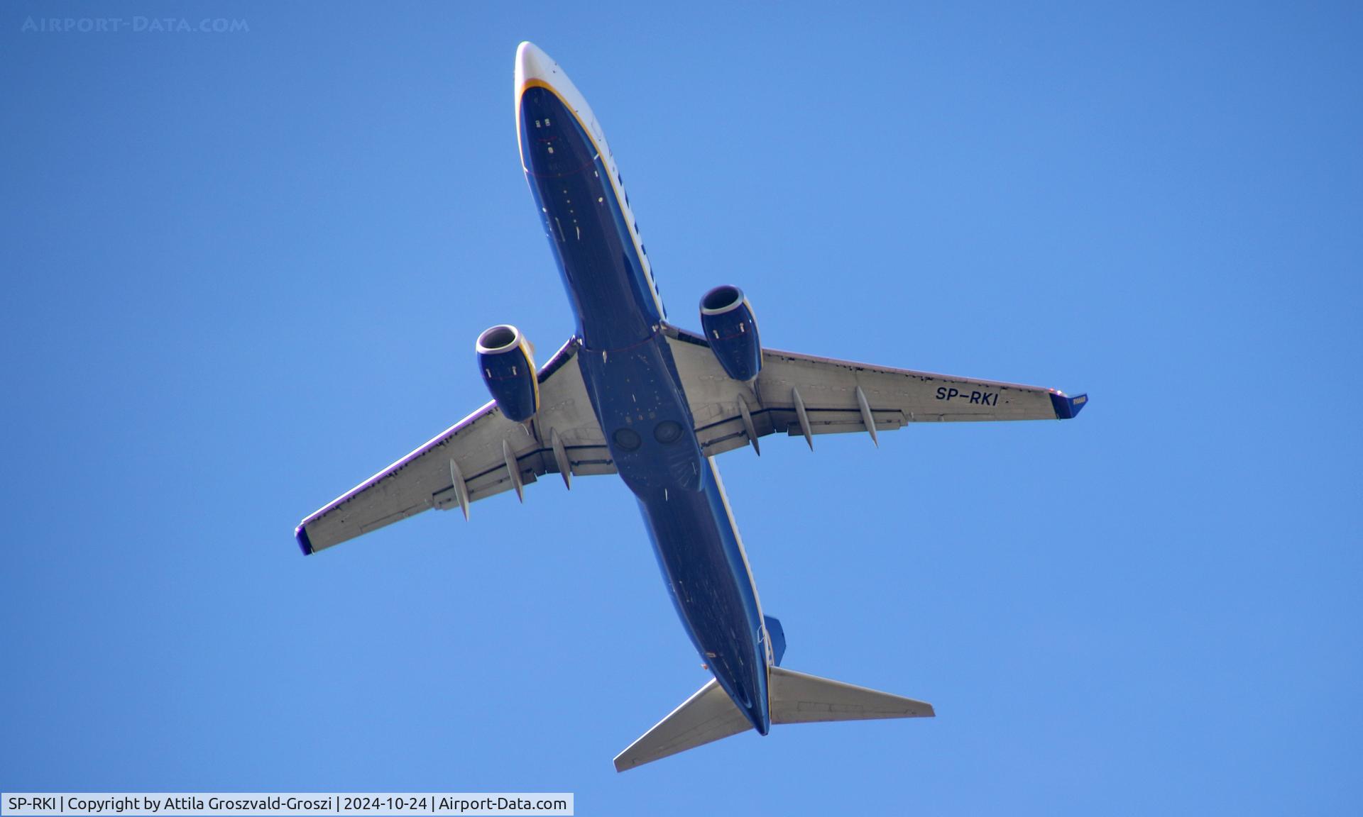 SP-RKI, 2017 Boeing 737-8AS C/N 44783, In the airspace of Budapest, Hungary