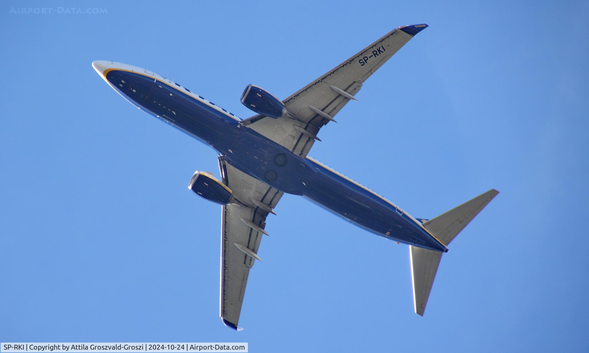 SP-RKI, 2017 Boeing 737-8AS C/N 44783, In the airspace of Budapest, Hungary