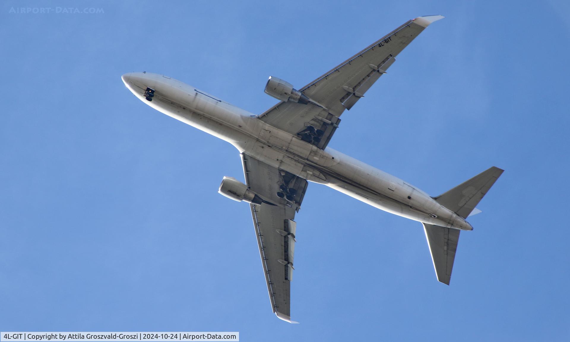 4L-GIT, 1995 Boeing 767-333 C/N 25585, In the airspace of Budapest, Hungary