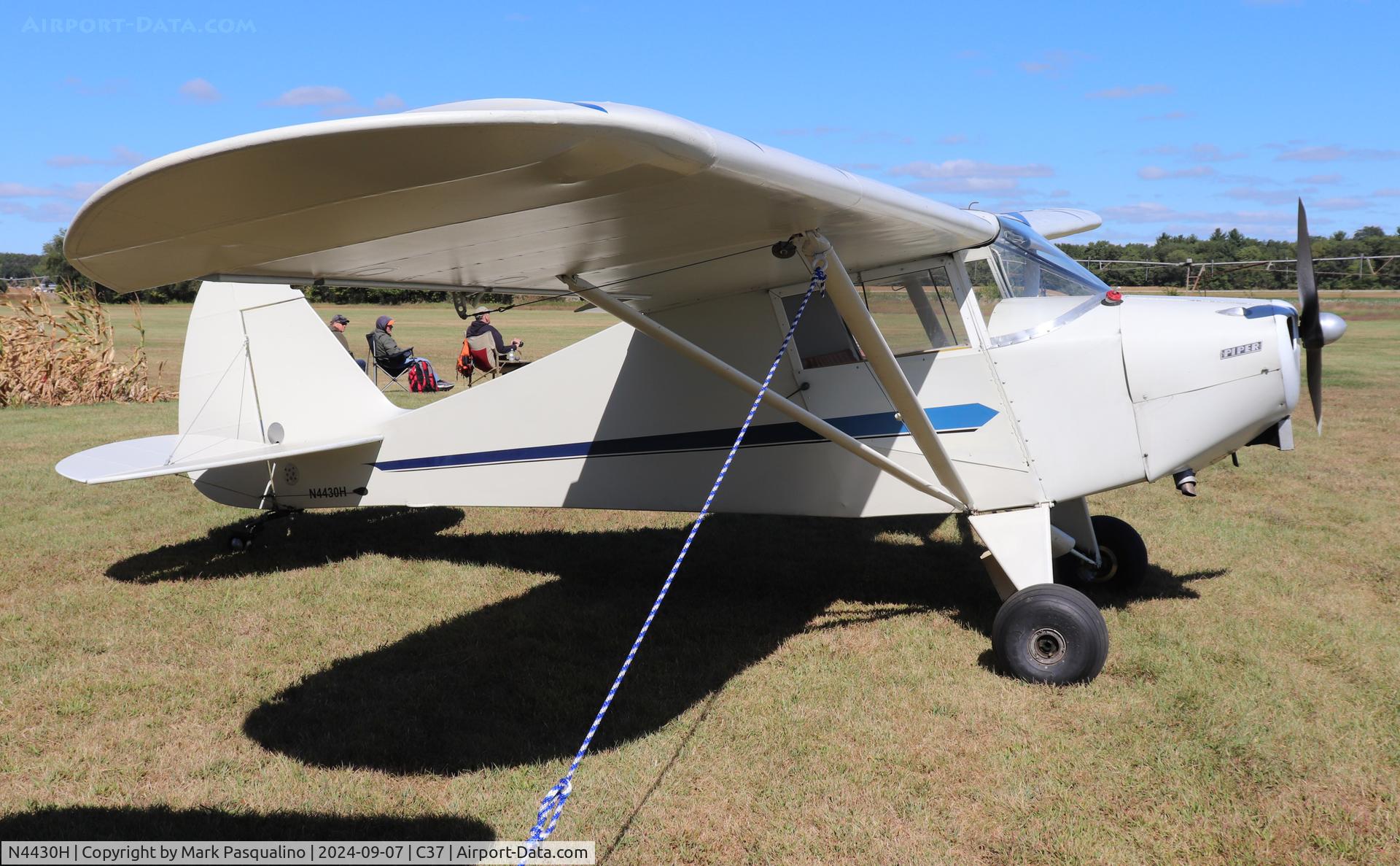 N4430H, 1948 Piper PA-15 Vagabond C/N 15-218, Piper PA-15