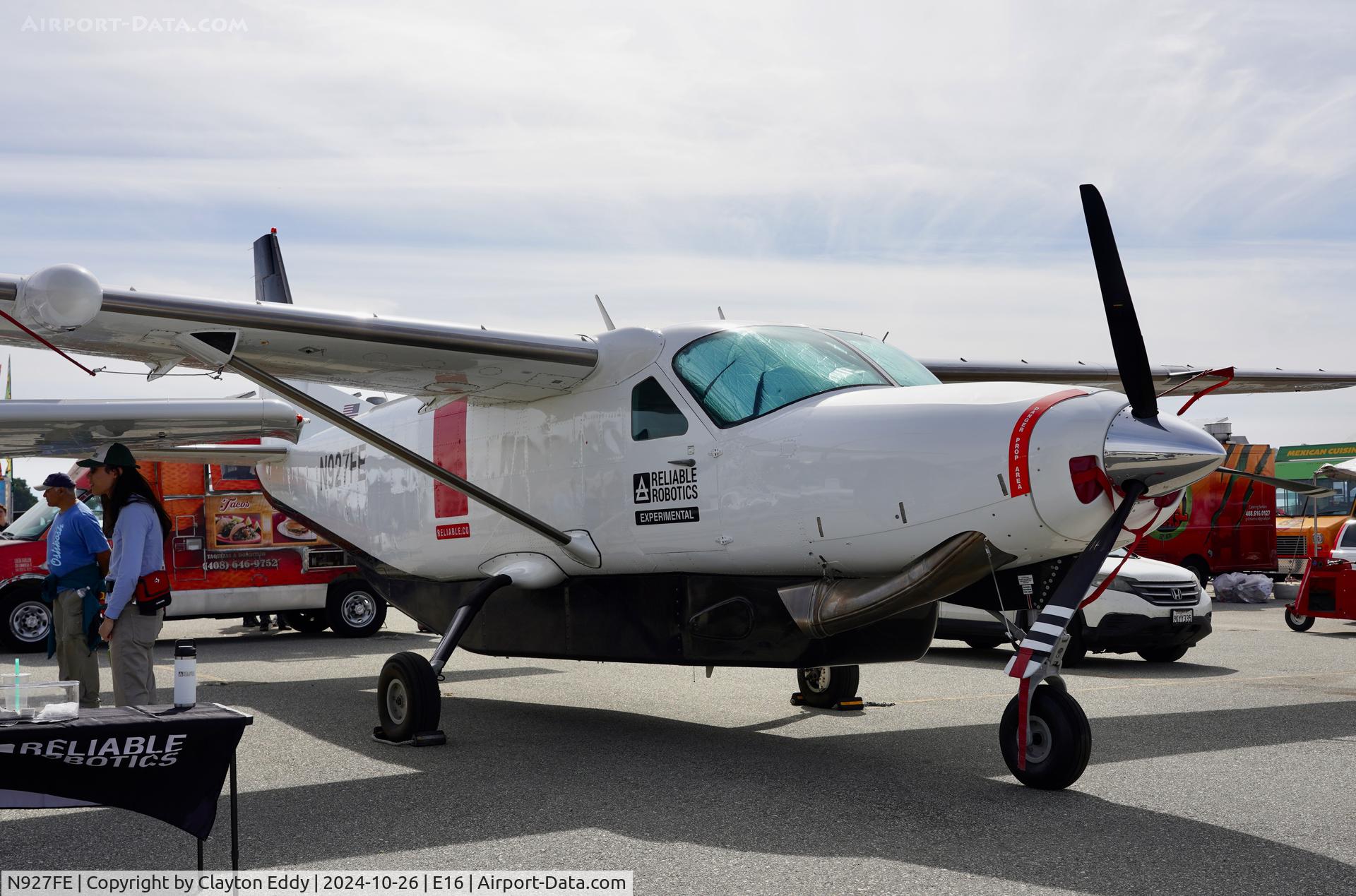 N927FE, 1987 Cessna 208B C/N 208B0027, San Martin airport in California 2024.