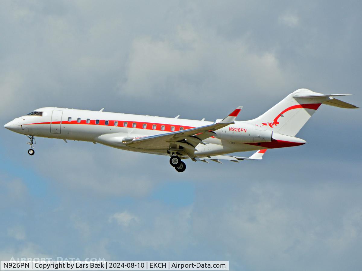 N926PN, 1998 Bombardier BD-700-1A10 Global Express C/N 9003, Kystvejen RWY22L