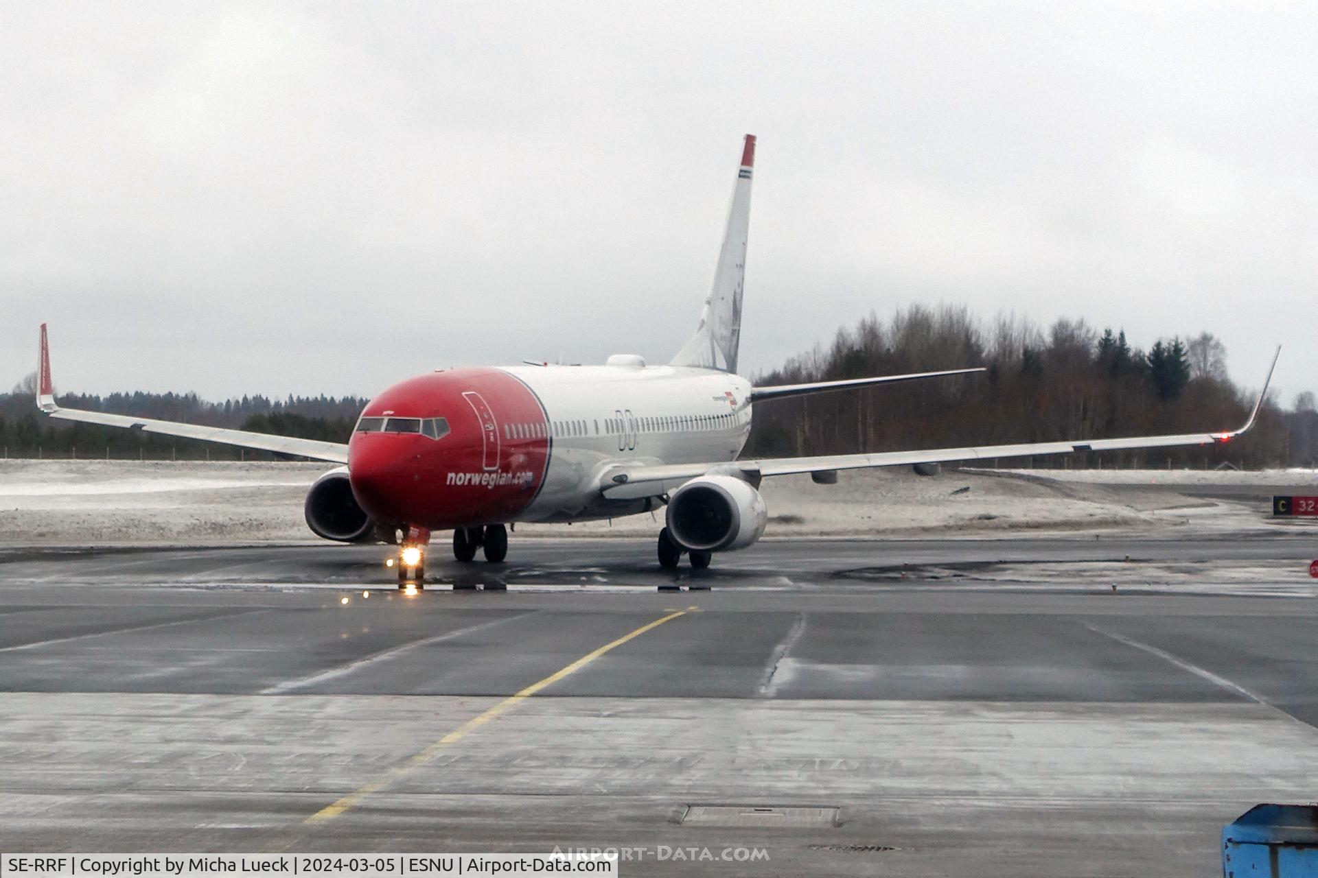 SE-RRF, 2010 Boeing 737-8JP C/N 39004, At UME