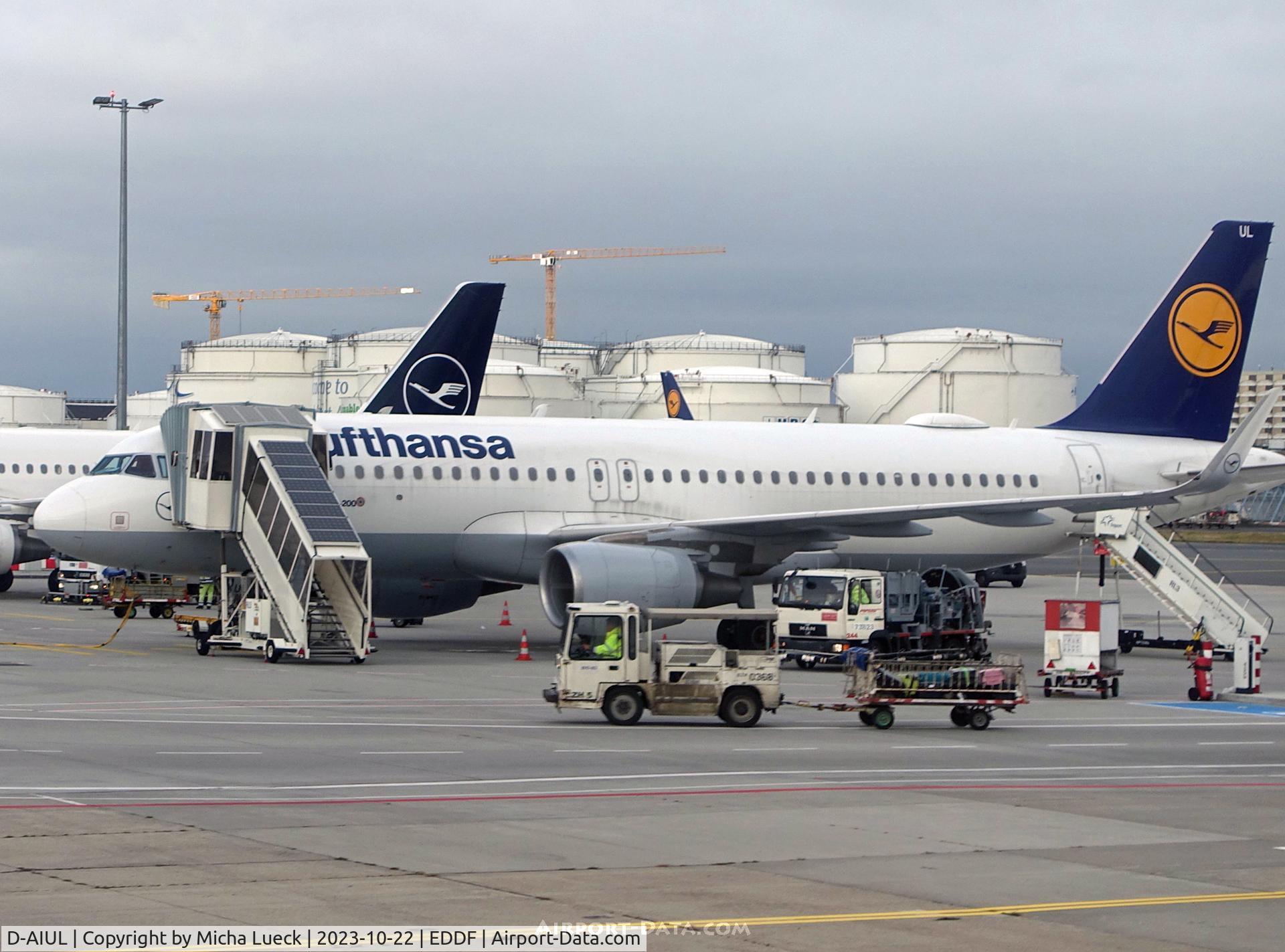 D-AIUL, 2015 Airbus A320-214 C/N 6521, At Frankfurt