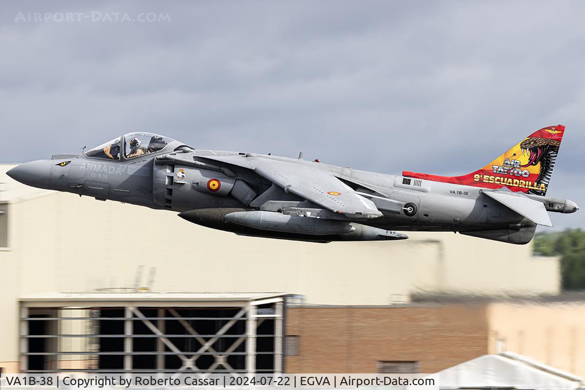 VA1B-38, McDonnell Douglas EAV-8B+ Matador II C/N SR4, RIAT 24