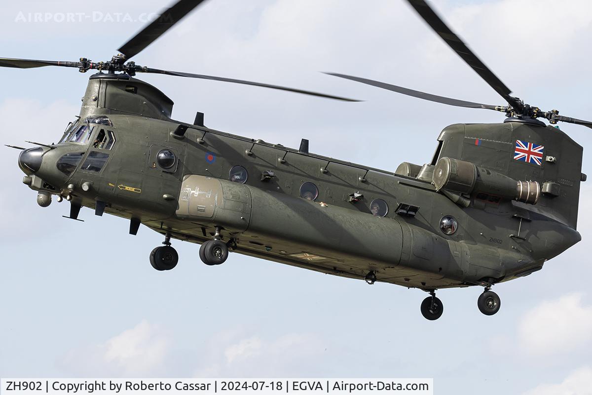 ZH902, 1998 Boeing Vertol Chinook HC.3 (MH-47E) C/N M.4481, RIAT 24