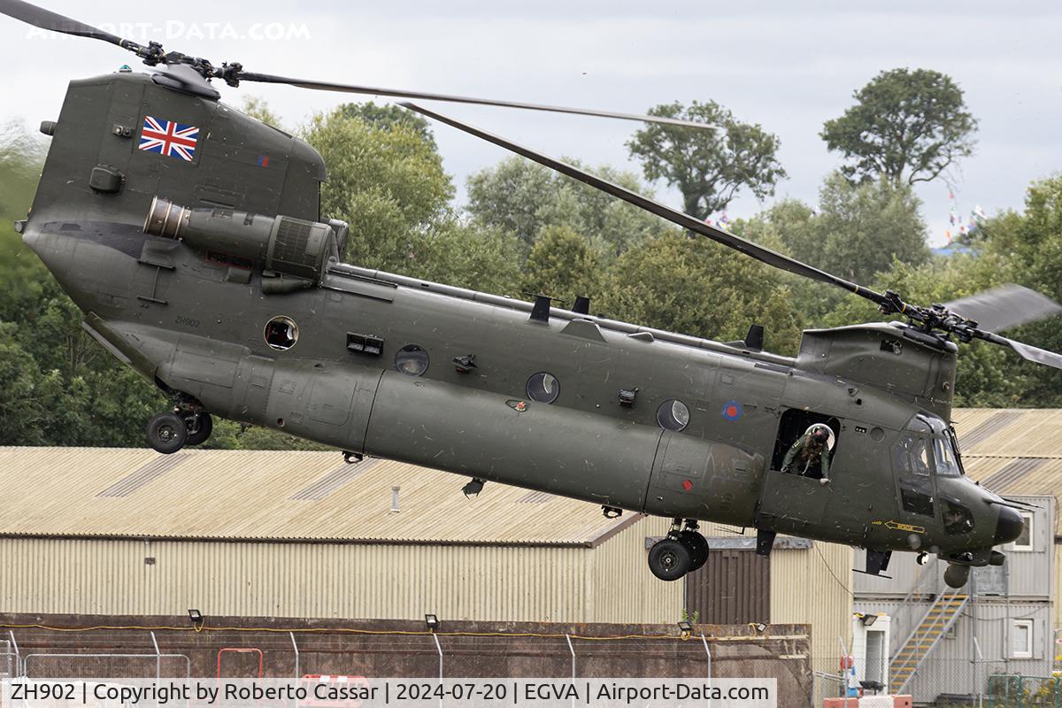 ZH902, 1998 Boeing Vertol Chinook HC.3 (MH-47E) C/N M.4481, RIAT 24