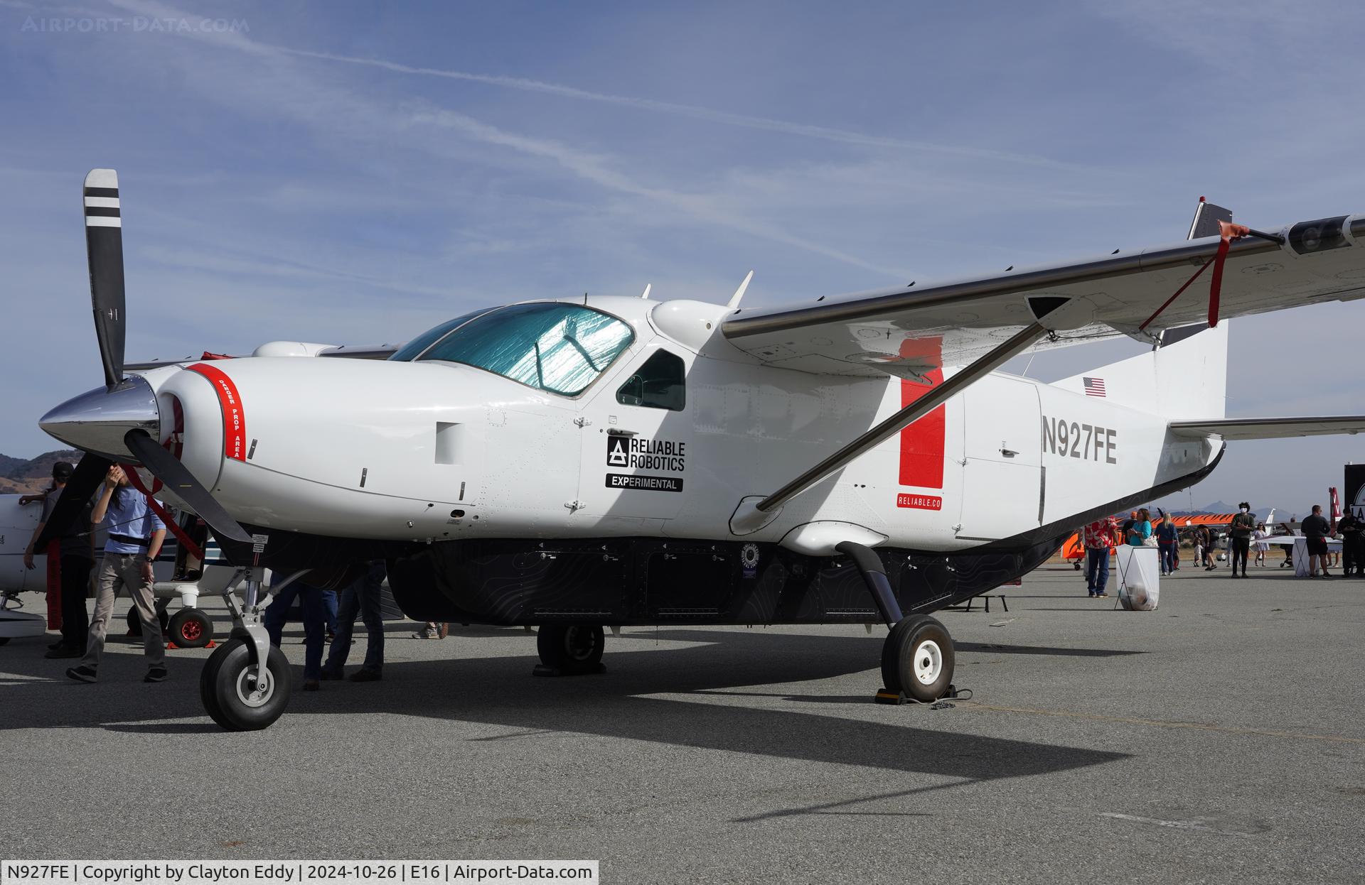 N927FE, 1987 Cessna 208B C/N 208B0027, San Martin airport in California 2024.