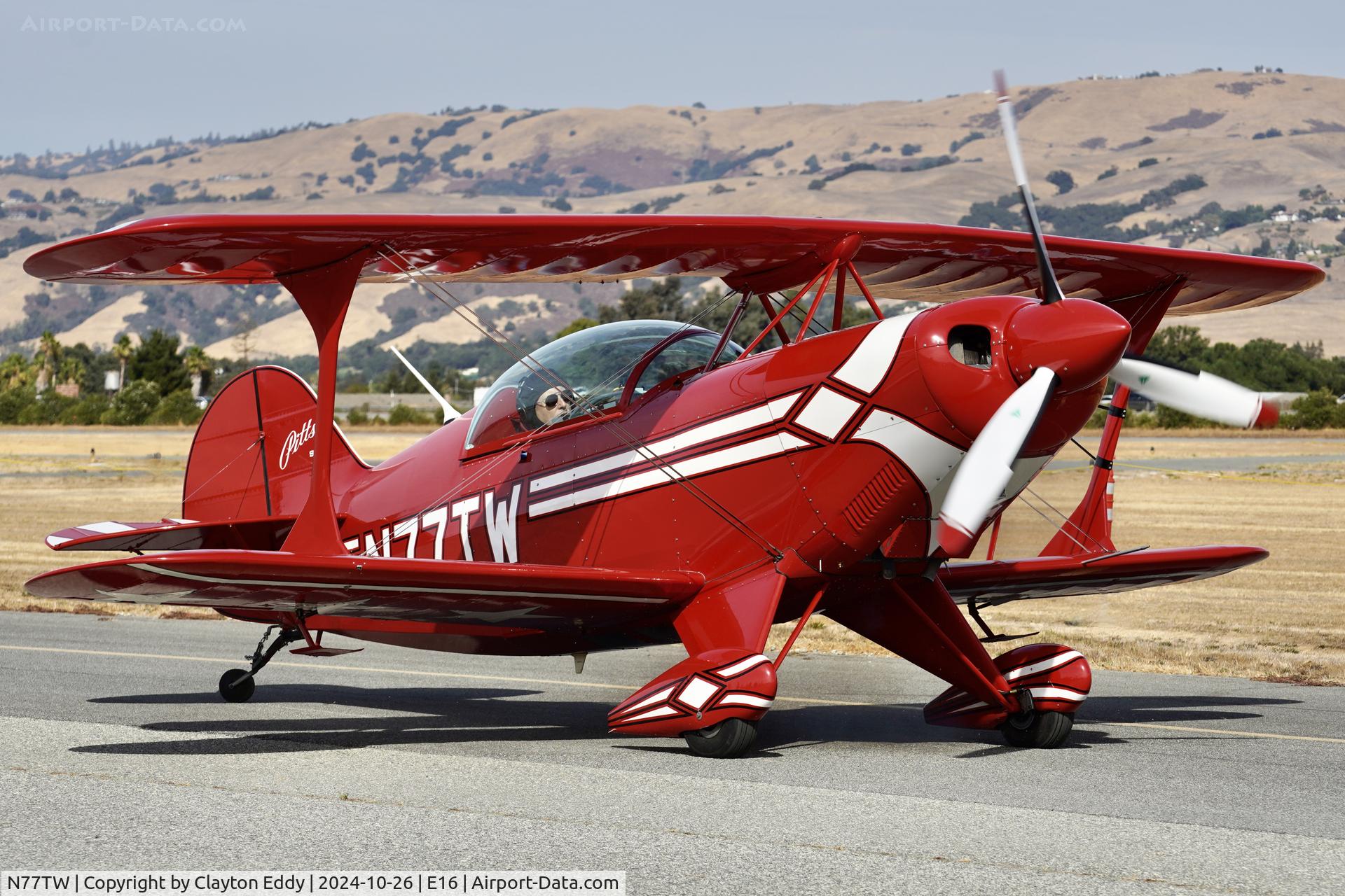 N77TW, 1989 Christen Pitts S-2B Special C/N 5160, San Martin airport in California 2024.