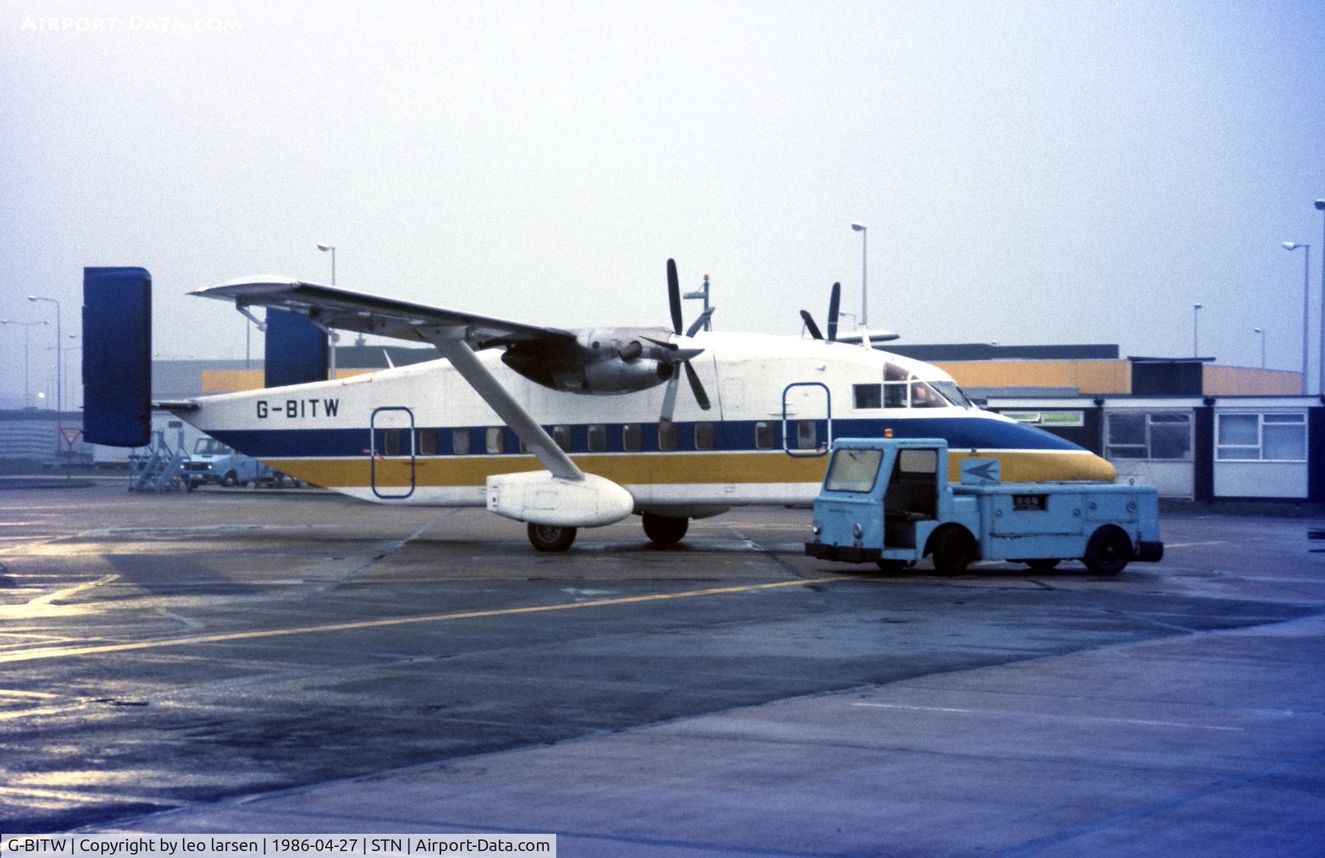 G-BITW, 1981 Short 330-100 C/N SH.3070, Stanstedt 27.4.1986