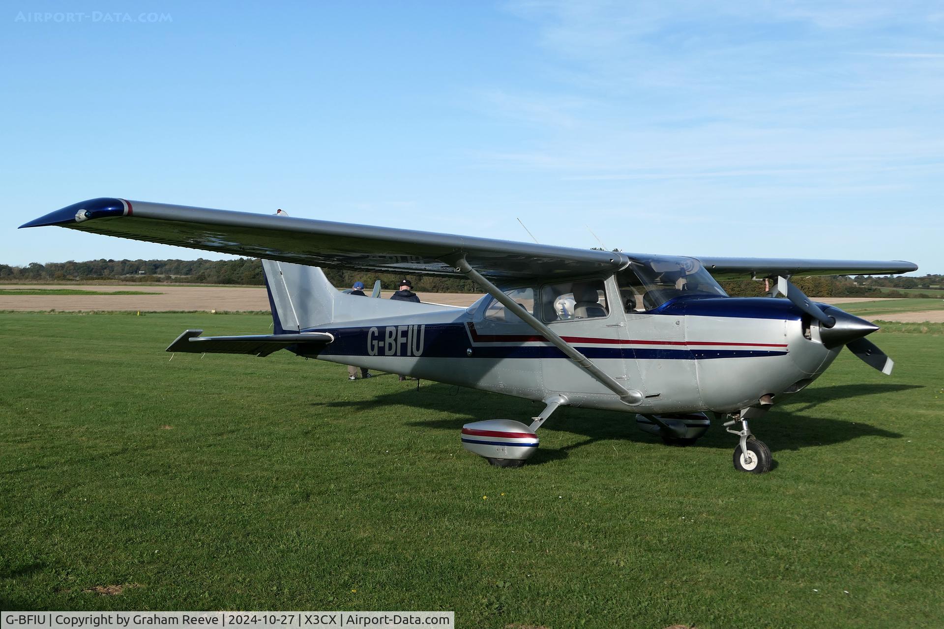 G-BFIU, 1977 Reims FR172K Hawk XP C/N FR172-00591, Parked at Northrepps.