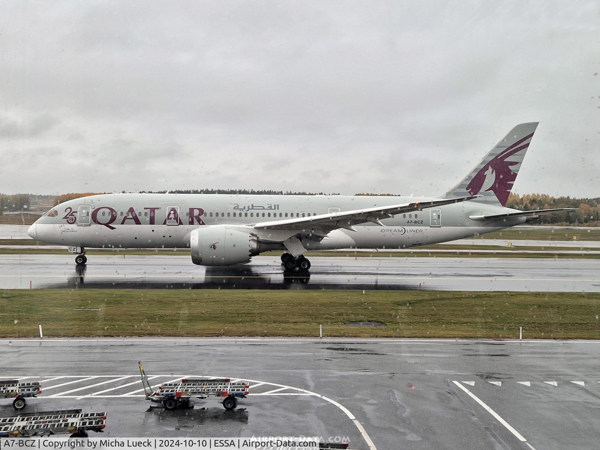 A7-BCZ, 2015 Boeing 787-8 Dreamliner Dreamliner C/N 38344, Leaving for Doha on this rainy morning