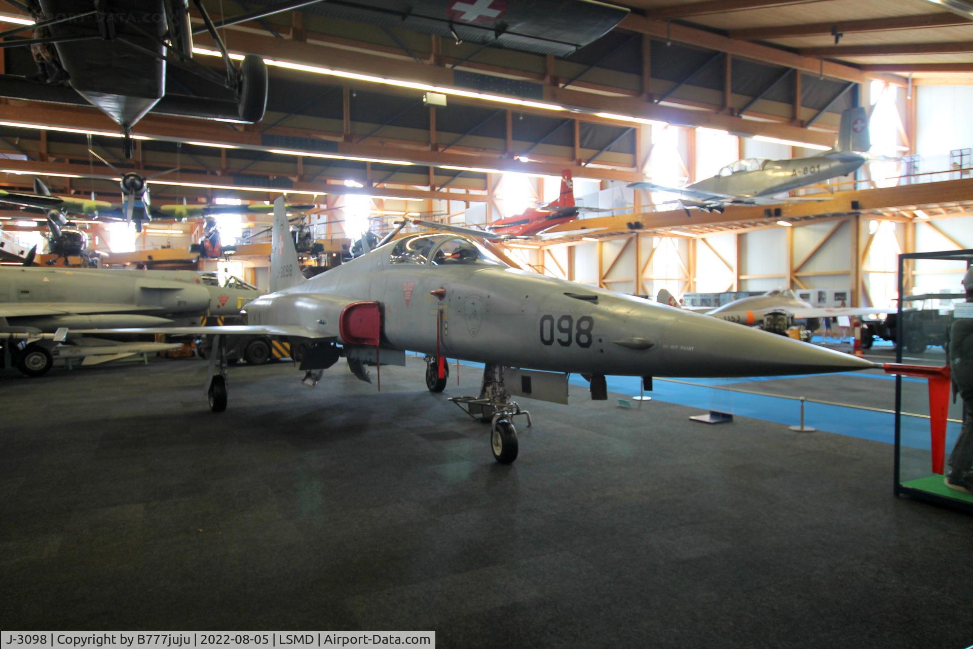 J-3098, 1981 Northrop F-5E Tiger II C/N L.1098, at Air Force Center Dübendorf