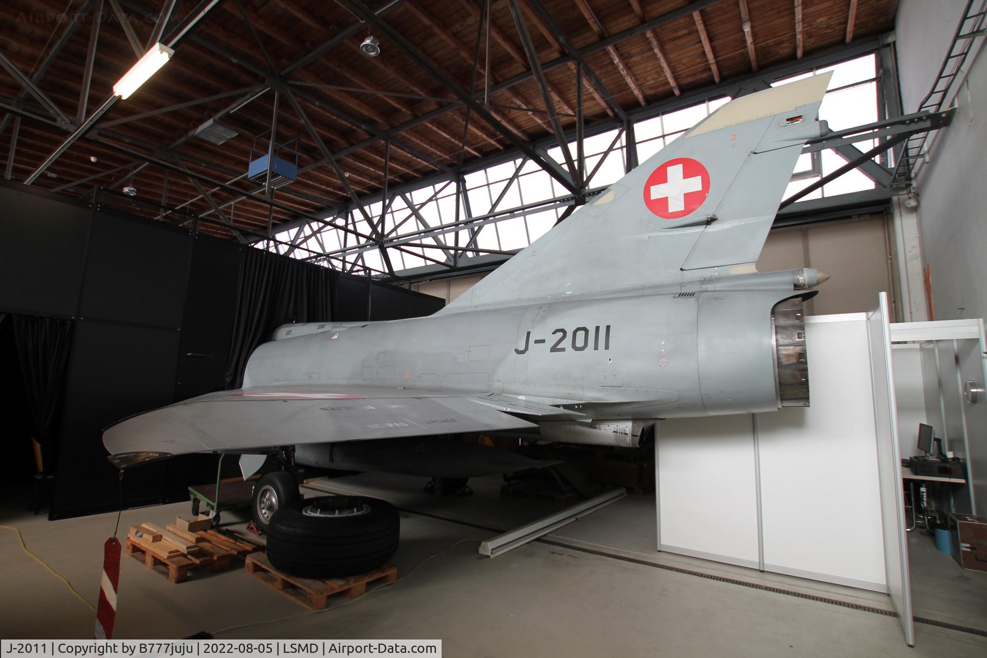 J-2011, Dassault Mirage IIIDS C/N MD470/227F, at Air Force Center Dübendorf
use simulator