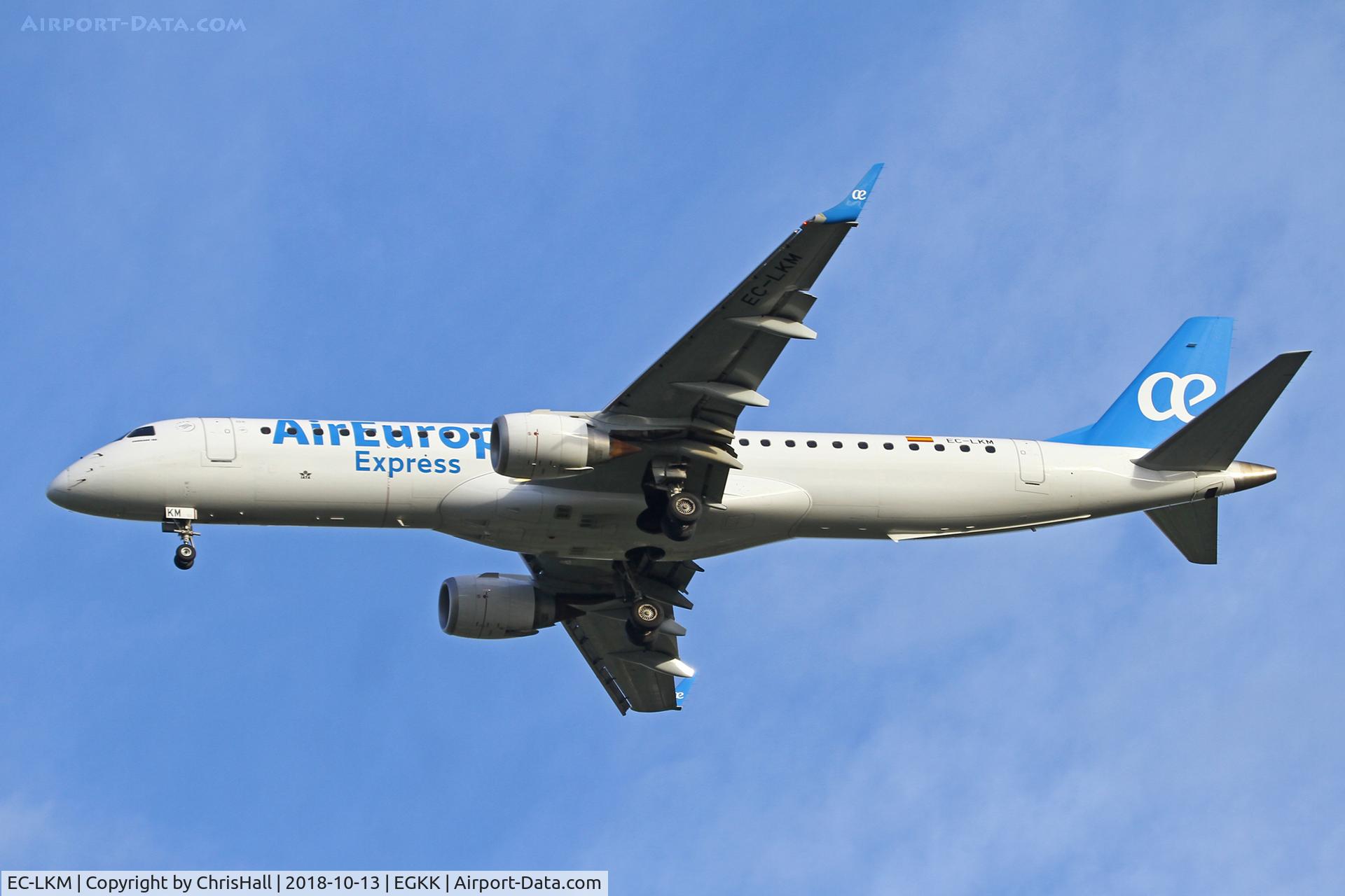 EC-LKM, 2011 Embraer 195LR (ERJ-190-200LR) C/N 19000425, Gatwick