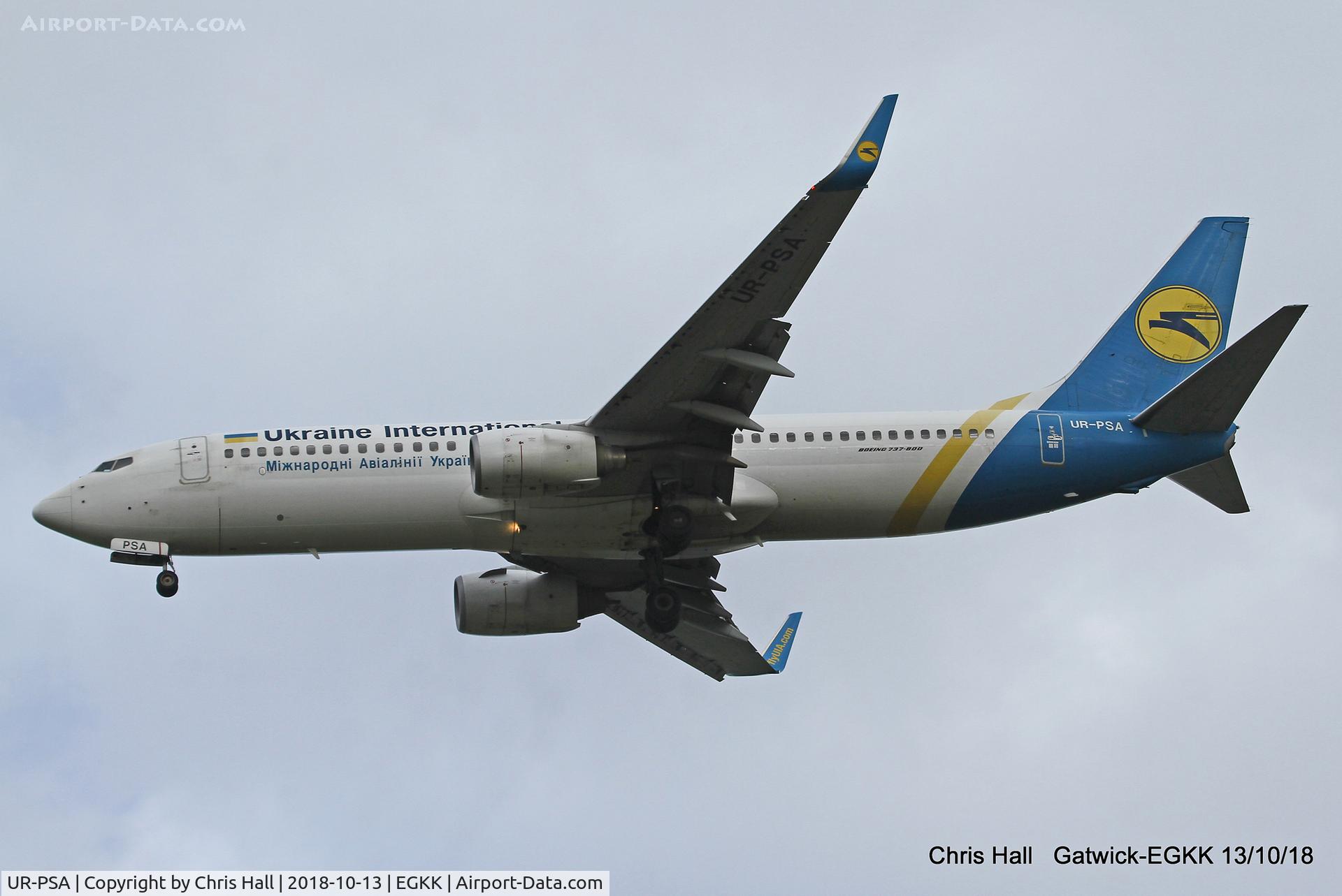 UR-PSA, 2009 Boeing 737-8HX C/N 29658, Gatwick