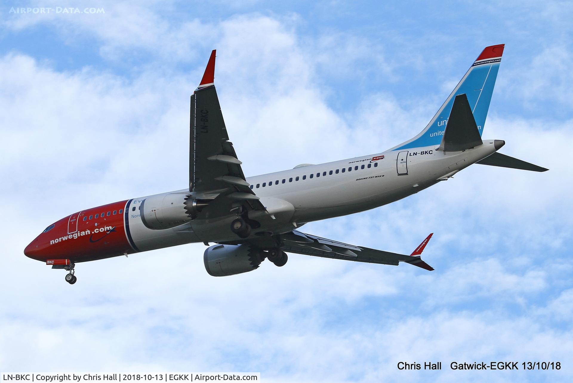 LN-BKC, 2018 Boeing 737-8 MAX C/N 42836, Gatwick