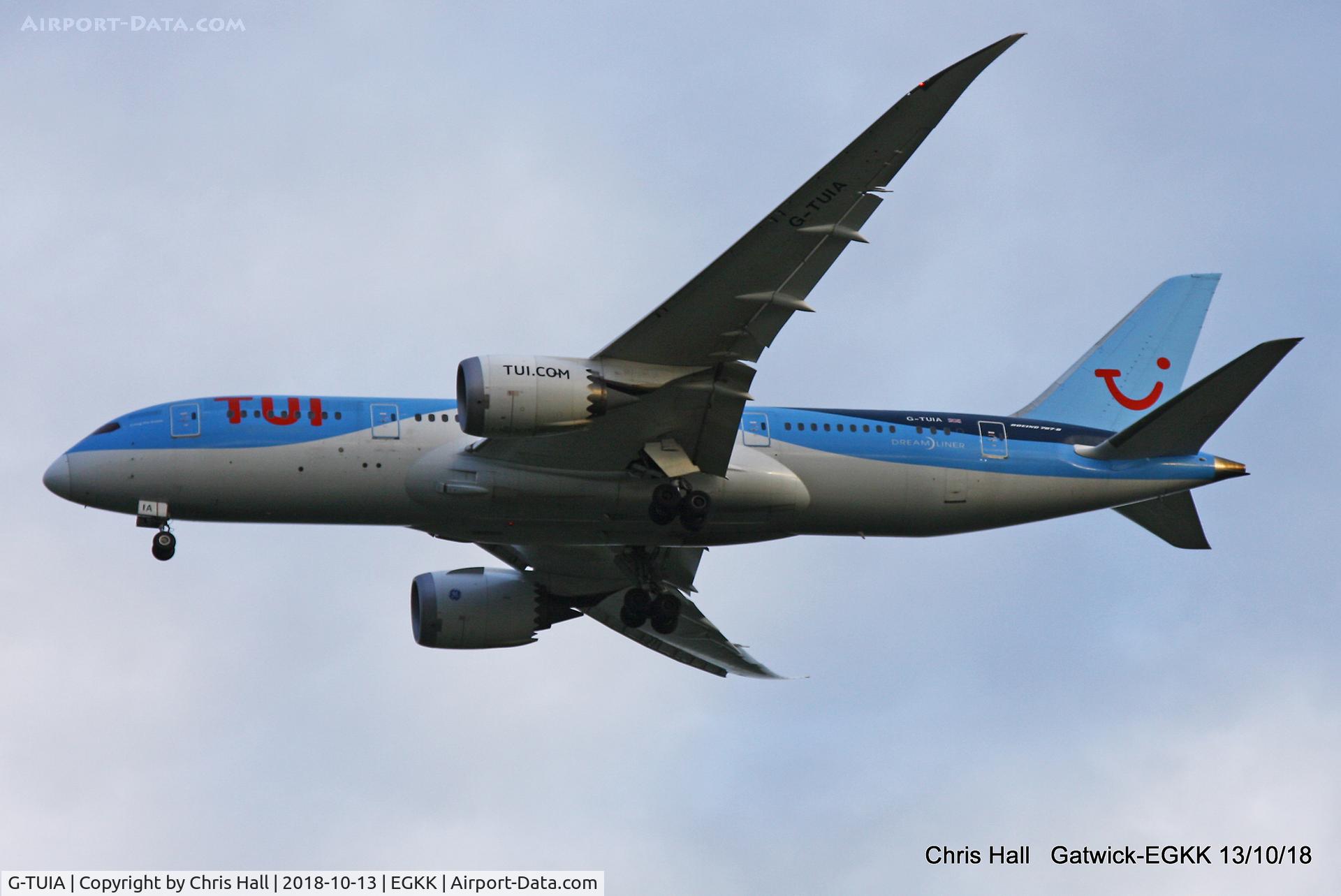 G-TUIA, 2013 Boeing 787-8 Dreamliner C/N 34422, Gatwick