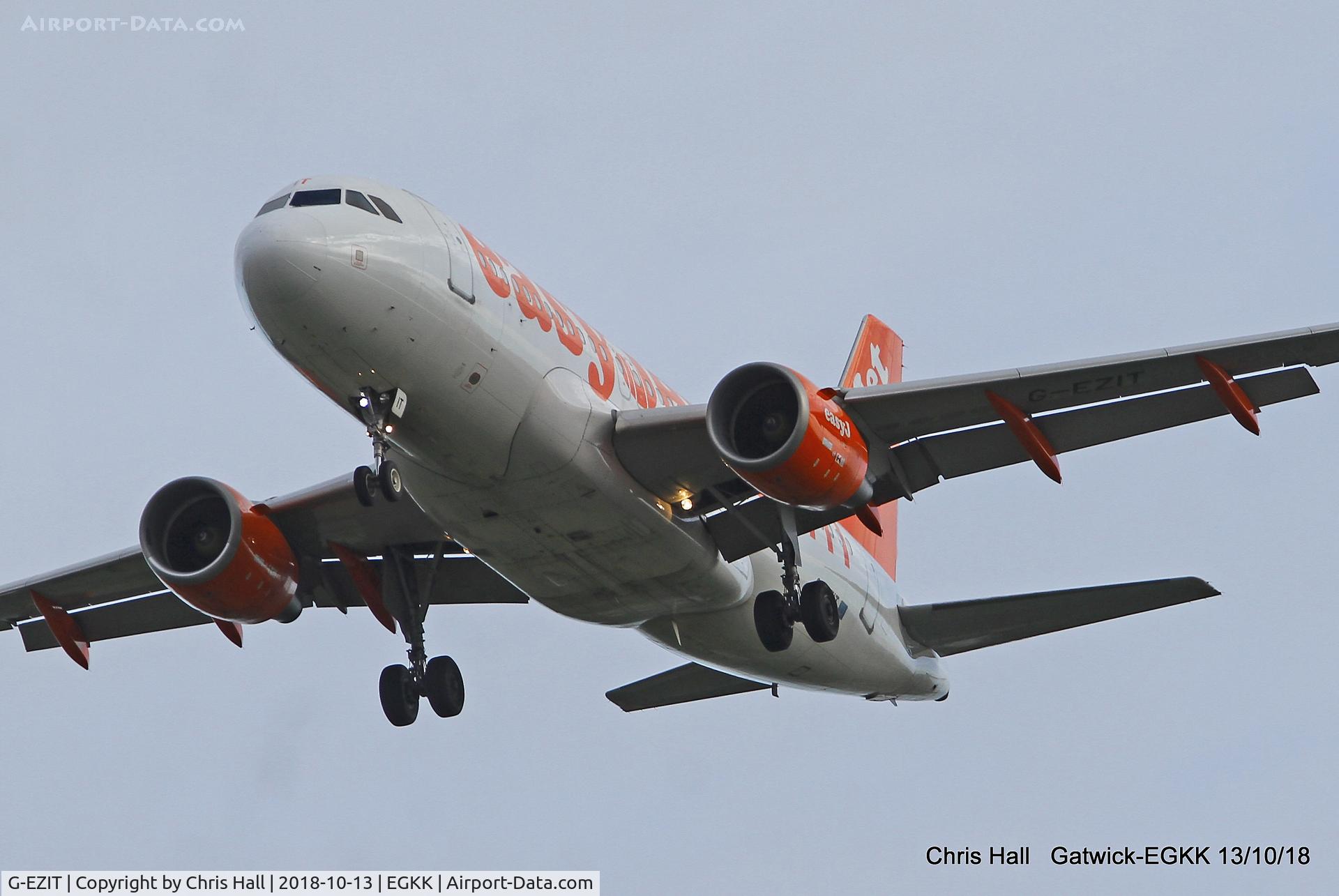 G-EZIT, 2005 Airbus A319-111 C/N 2538, Gatwick