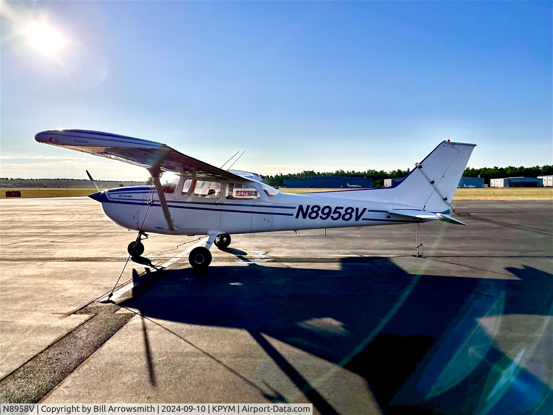 N8958V, 1974 Cessna 172M C/N 17264314, Plymouth, MA
