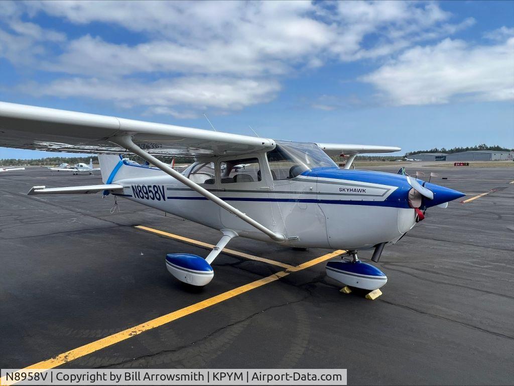 N8958V, 1974 Cessna 172M C/N 17264314, Plymouth, MA