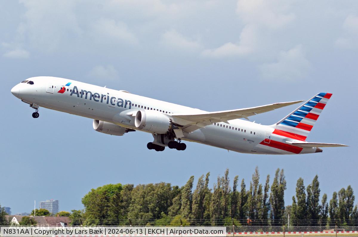 N831AA, 2017 Boeing 787-9 Dreamliner C/N 40652, RWY22R