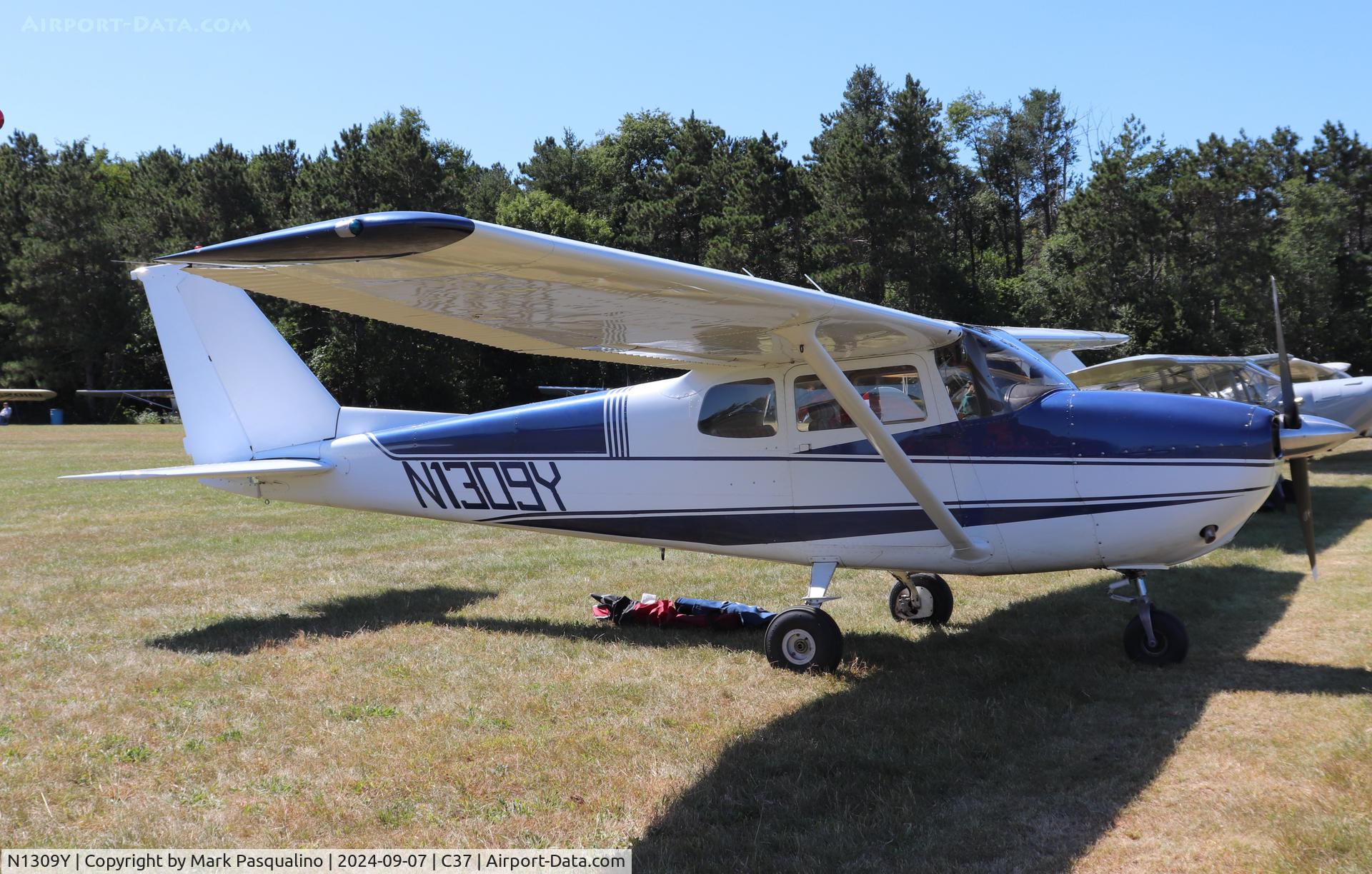 N1309Y, 1961 Cessna 172C C/N 17249009, Cessna 172C