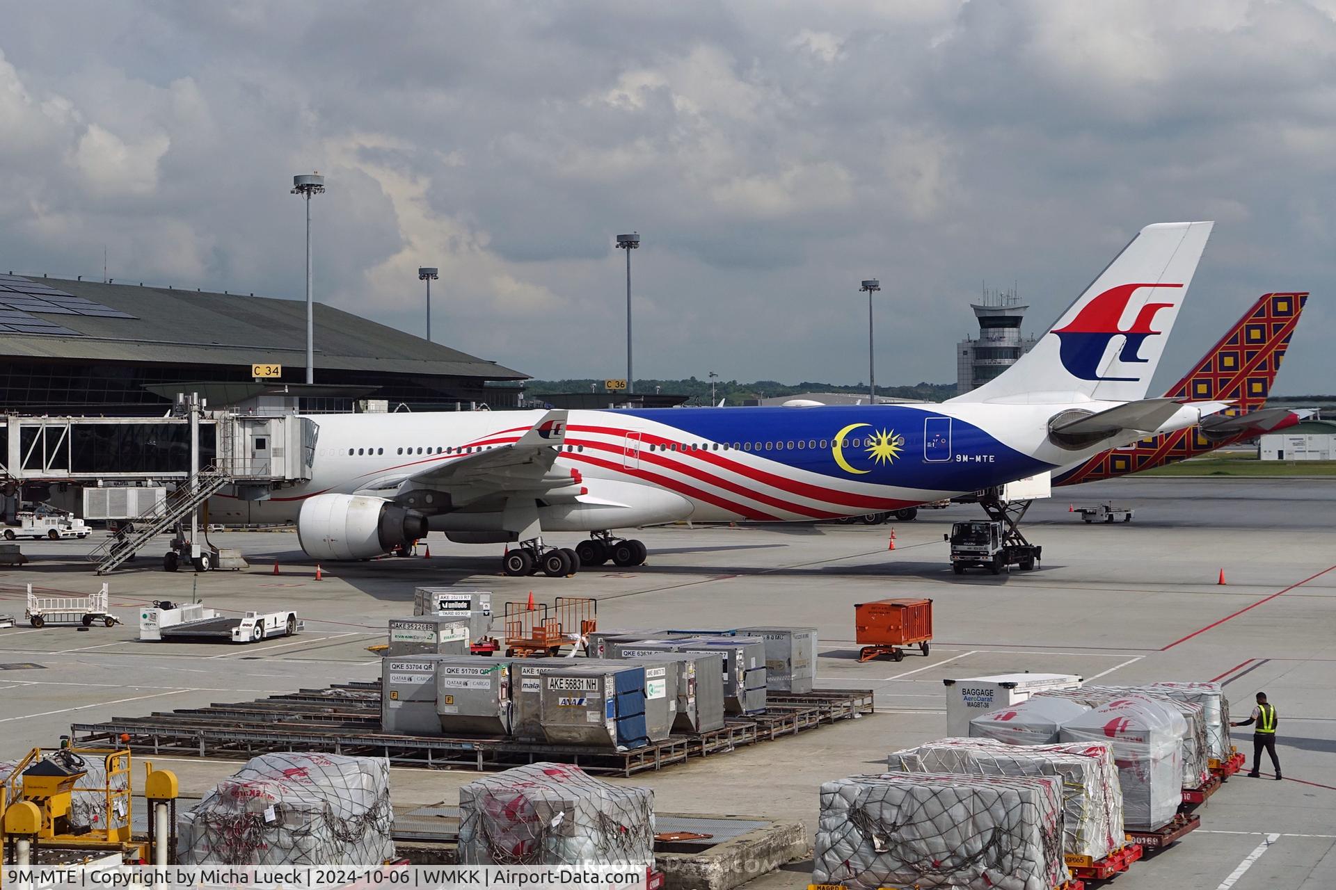 9M-MTE, Airbus A330-323X C/N 1243, Just arrived from Doha