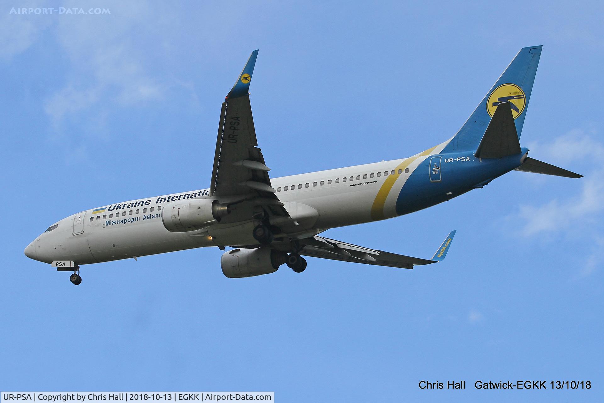 UR-PSA, 2009 Boeing 737-8HX C/N 29658, Gatwick