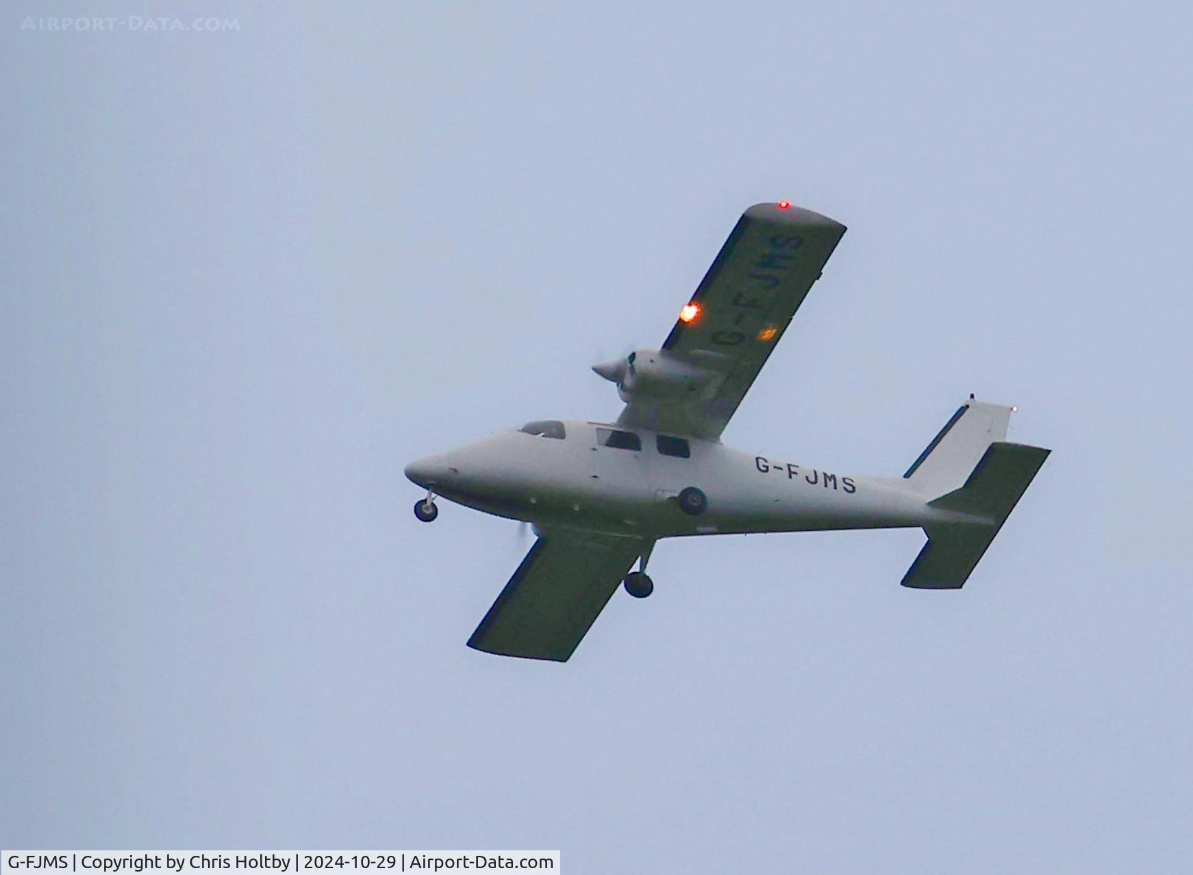 G-FJMS, 1977 Partenavia P-68B C/N 113, Over Potters Bar, Herts